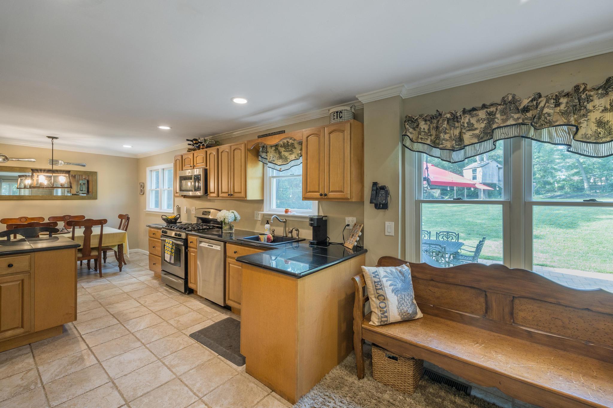 #8 photo, 5 Monett Place, 東長島 Greenlawn , NY 11740