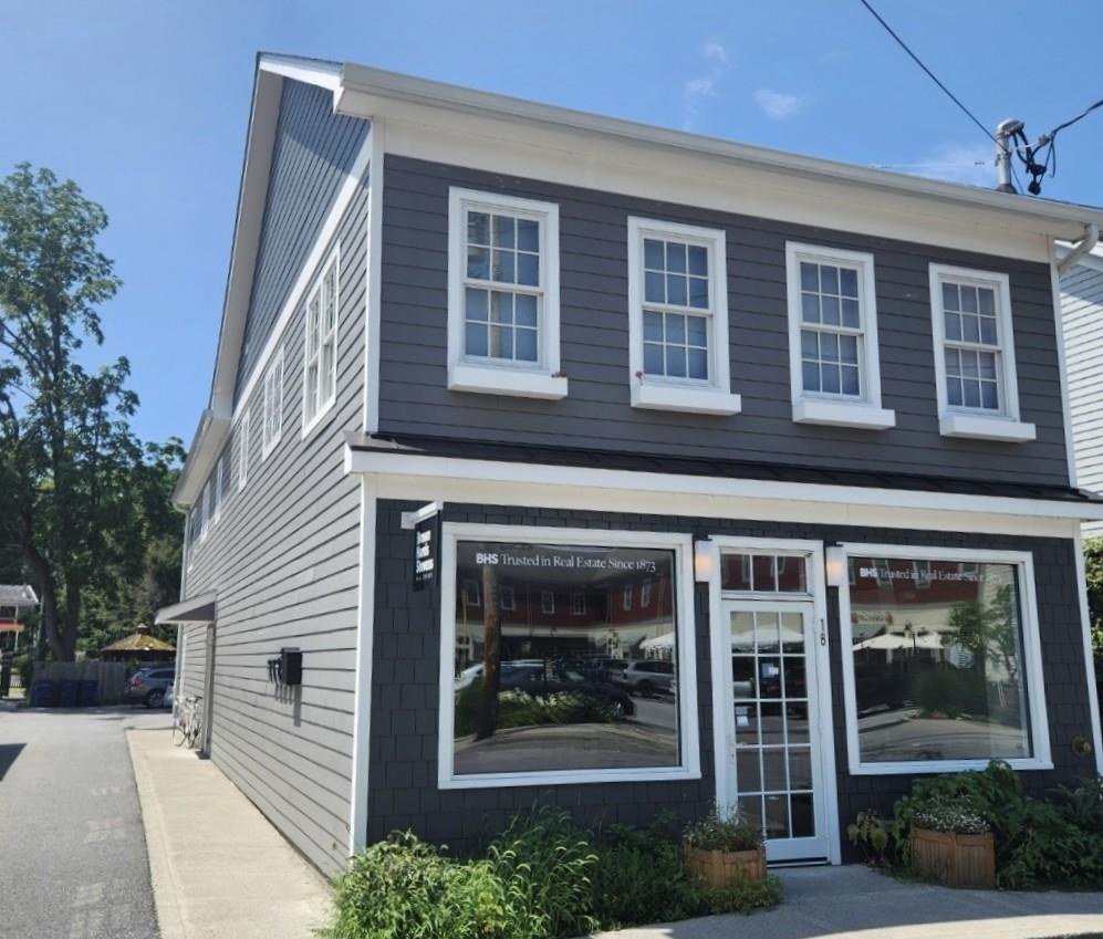 #1 photo, 18 Garden, Rhinebeck , NY 12572