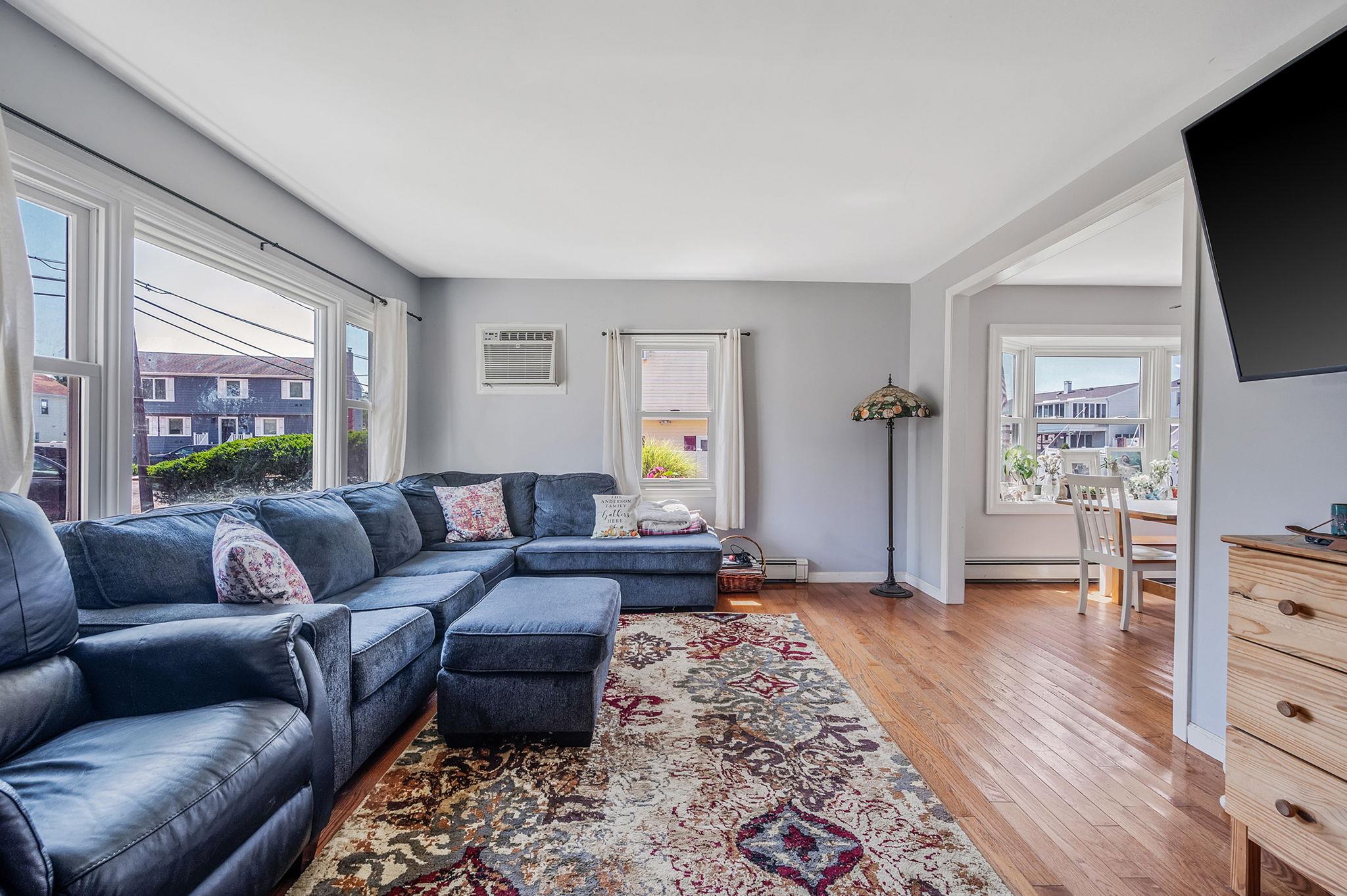 #13 photo, 2656 Seminole Avenue, ナッソー郡 Seaford , NY 11783