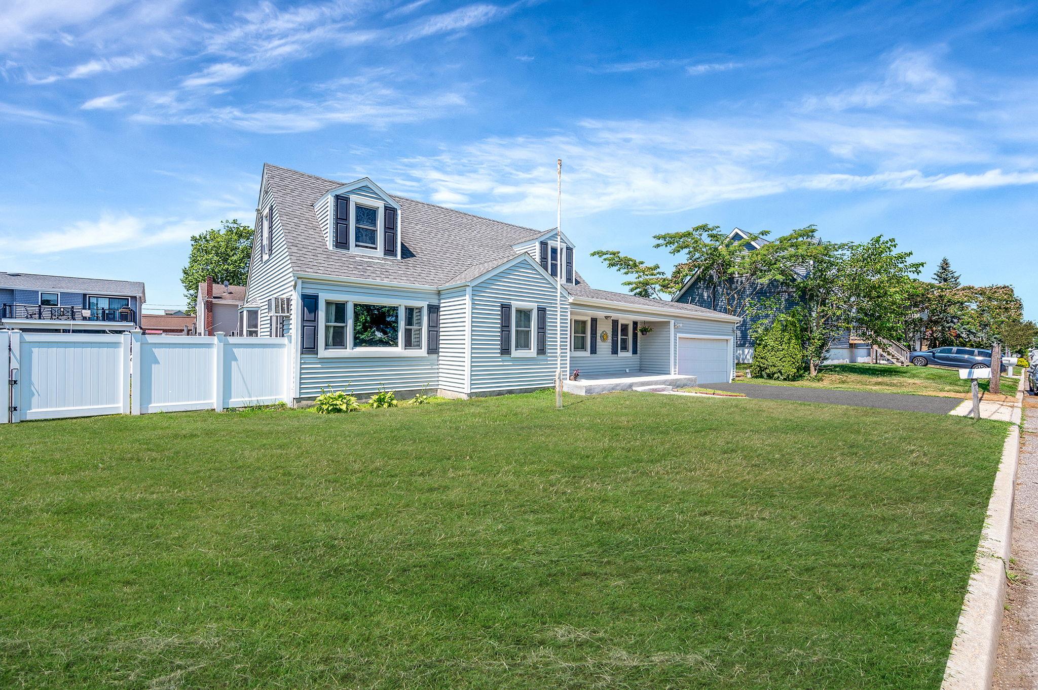 #3 photo, 2656 Seminole Avenue, ナッソー郡 Seaford , NY 11783