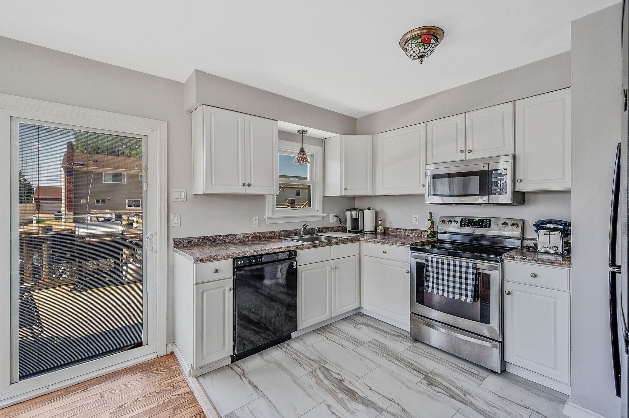 #5 photo, 2656 Seminole Avenue, ナッソー郡 Seaford , NY 11783