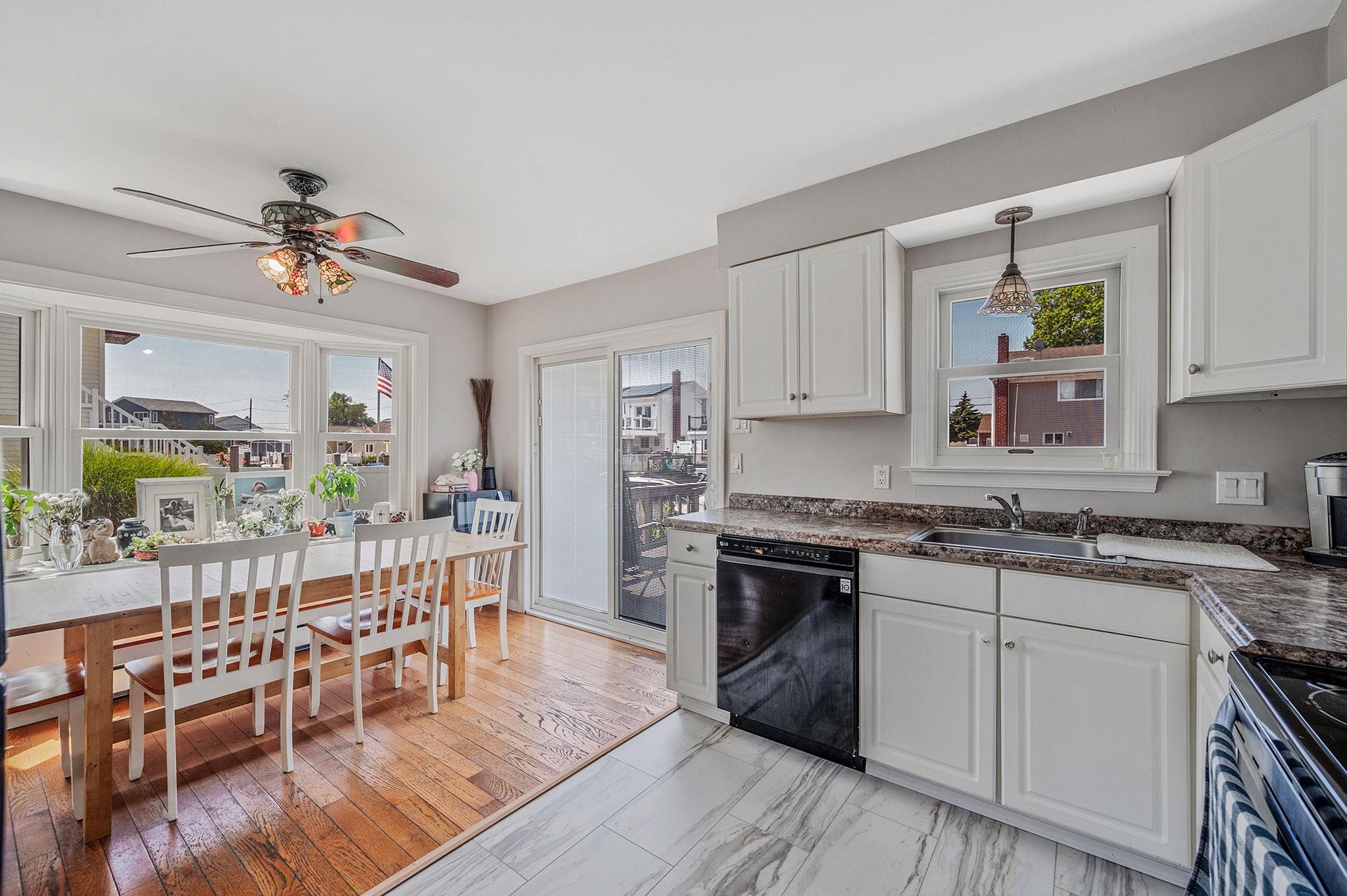 #6 photo, 2656 Seminole Avenue, ナッソー郡 Seaford , NY 11783