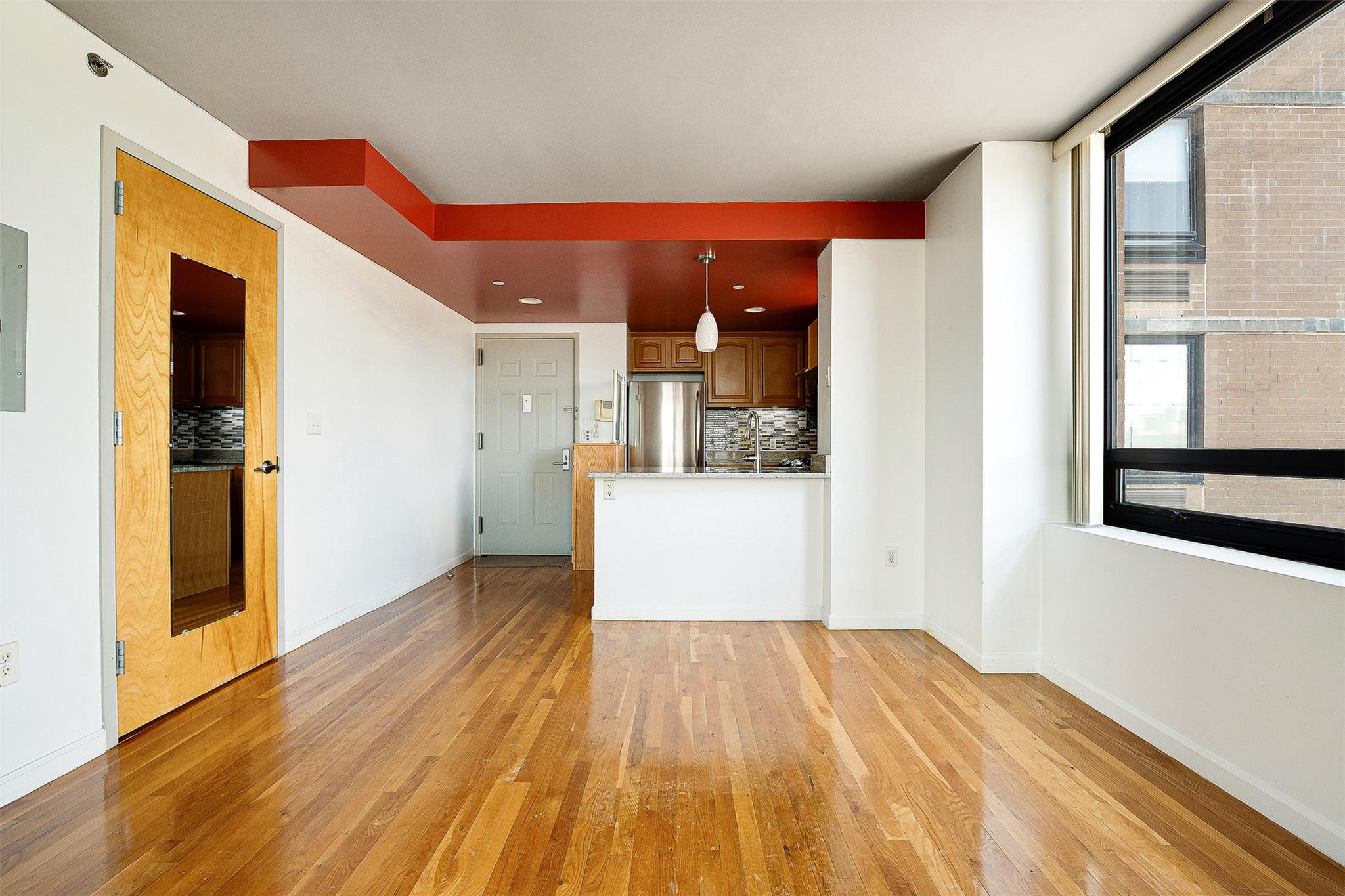 #14 photo, 116-24 Grosvenor Lane, Kew Gardens , NY 11415