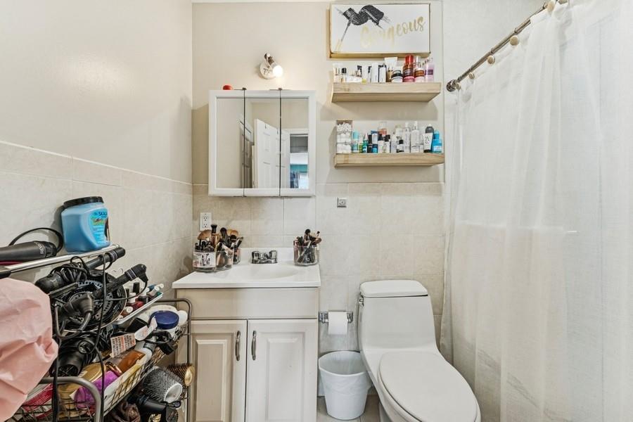 #8 photo, 76 Oakley Avenue, Elmont , NY 11003