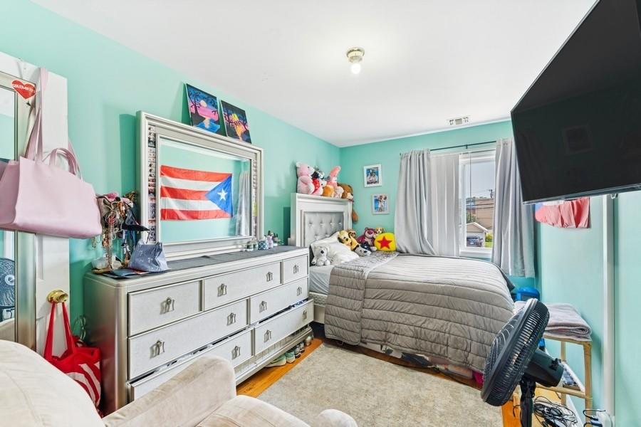 #9 photo, 76 Oakley Avenue, Elmont , NY 11003