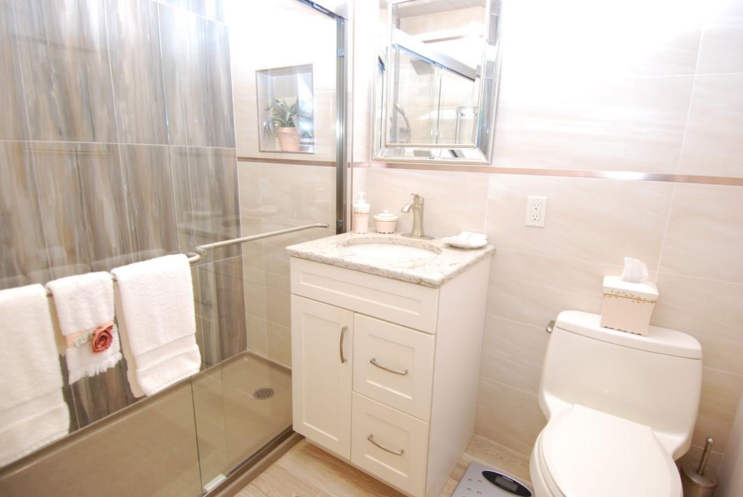 #11 photo, 27010 Grand Central Parkway, クイーンズ区 Floral Park , NY 11005