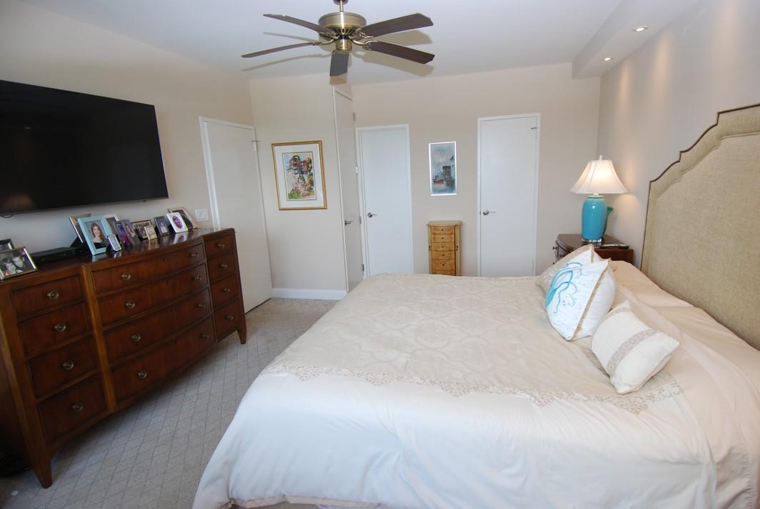 #13 photo, 27010 Grand Central Parkway, クイーンズ区 Floral Park , NY 11005