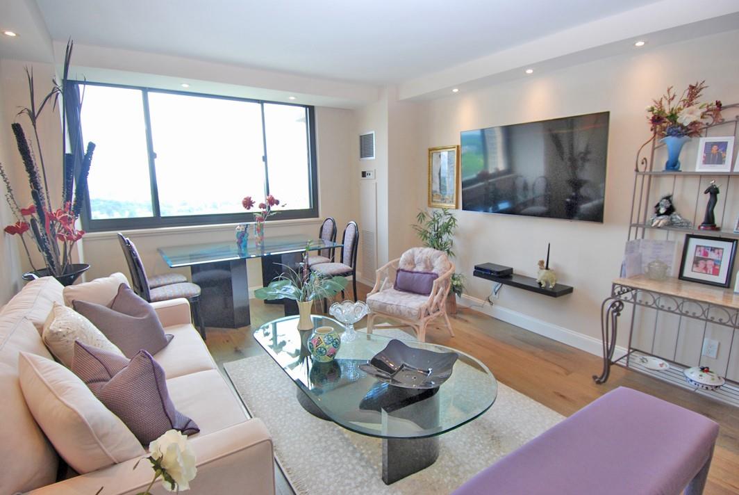 #5 photo, 27010 Grand Central Parkway, クイーンズ区 Floral Park , NY 11005