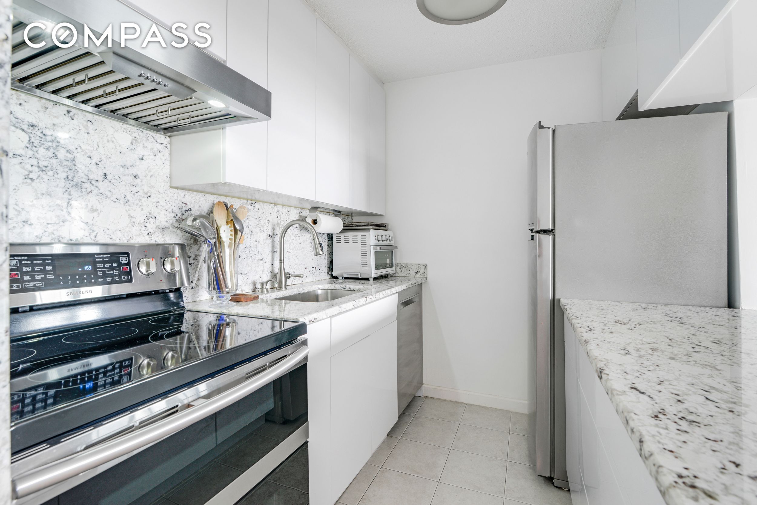 #6 photo, 2540 Shore Boulevard, クイーンズ区 Queens , NY 11102