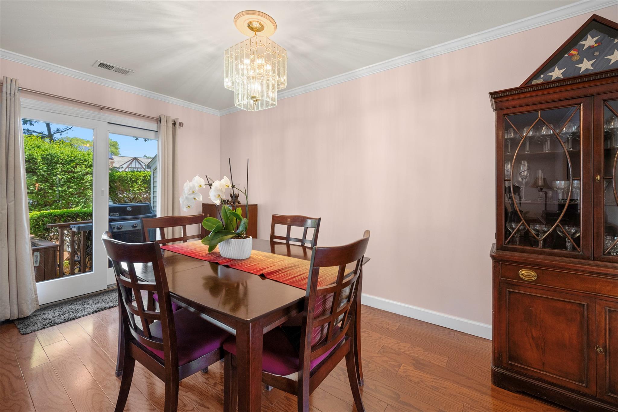 #16 photo, 100 Baker Court, ナッソー郡 Island Park , NY 11558