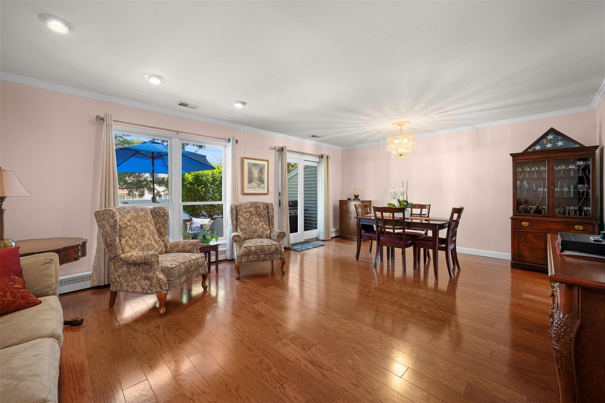 #18 photo, 100 Baker Court, ナッソー郡 Island Park , NY 11558