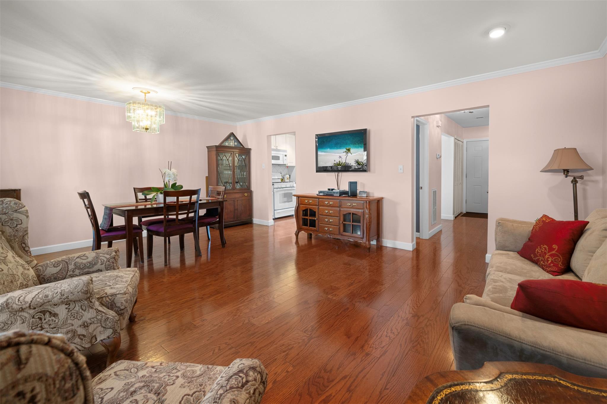 #19 photo, 100 Baker Court, ナッソー郡 Island Park , NY 11558