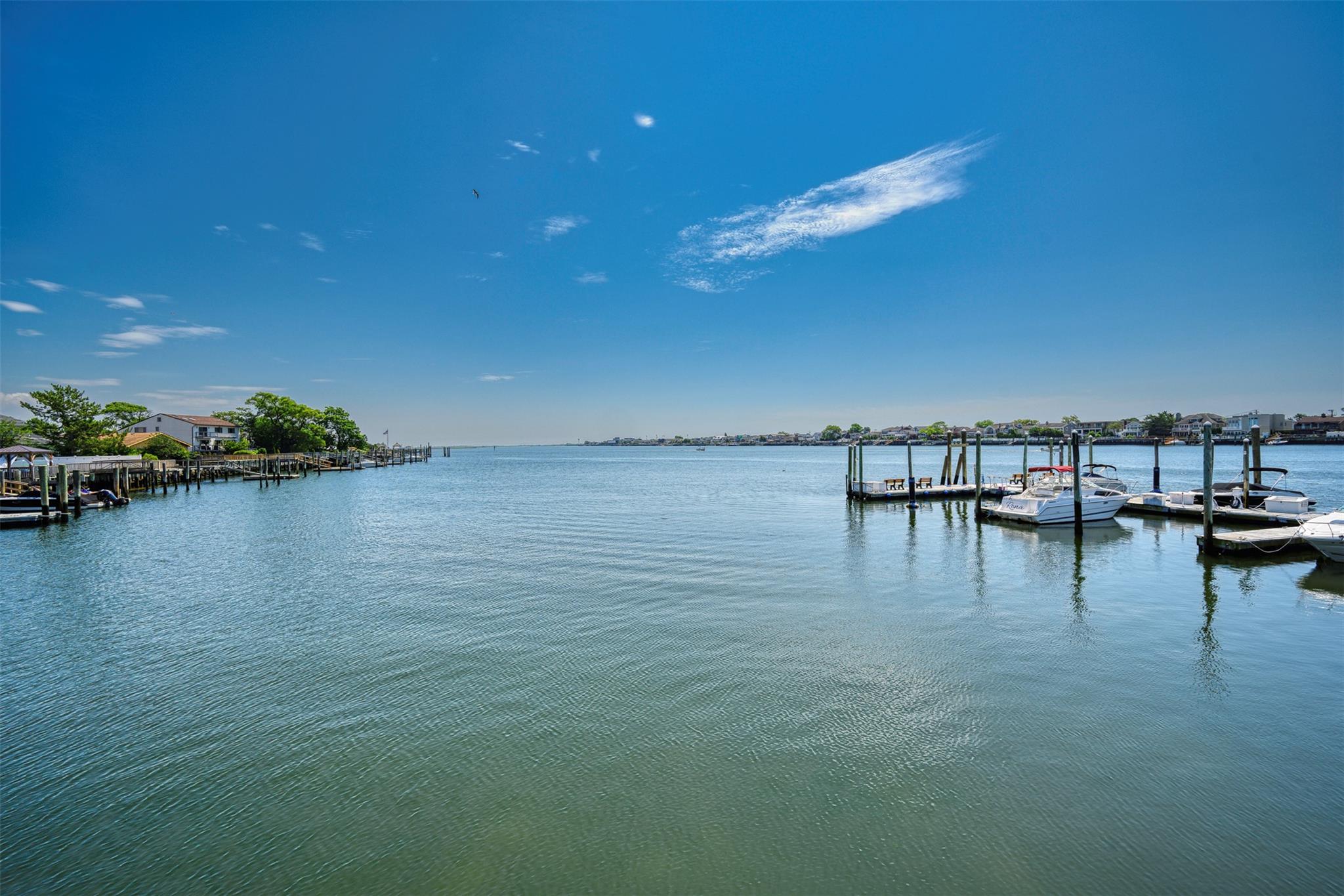 #9 photo, 100 Baker Court, ナッソー郡 Island Park , NY 11558