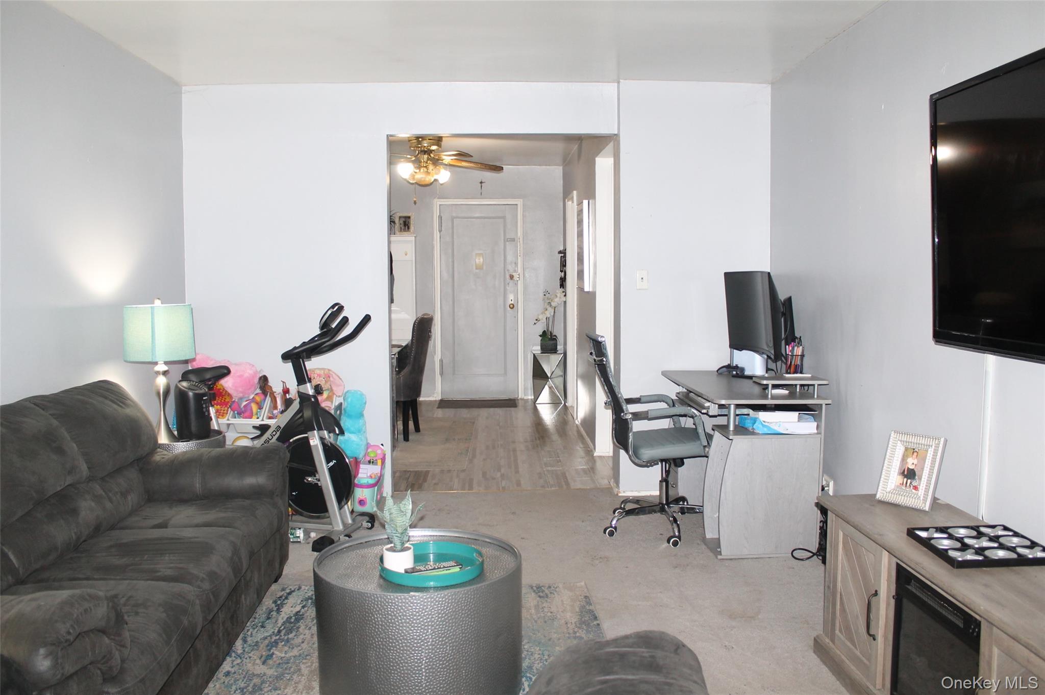 #11 photo, 86-70 Francis Lewis Blvd, クイーンズ区 Queens Village , NY 11427