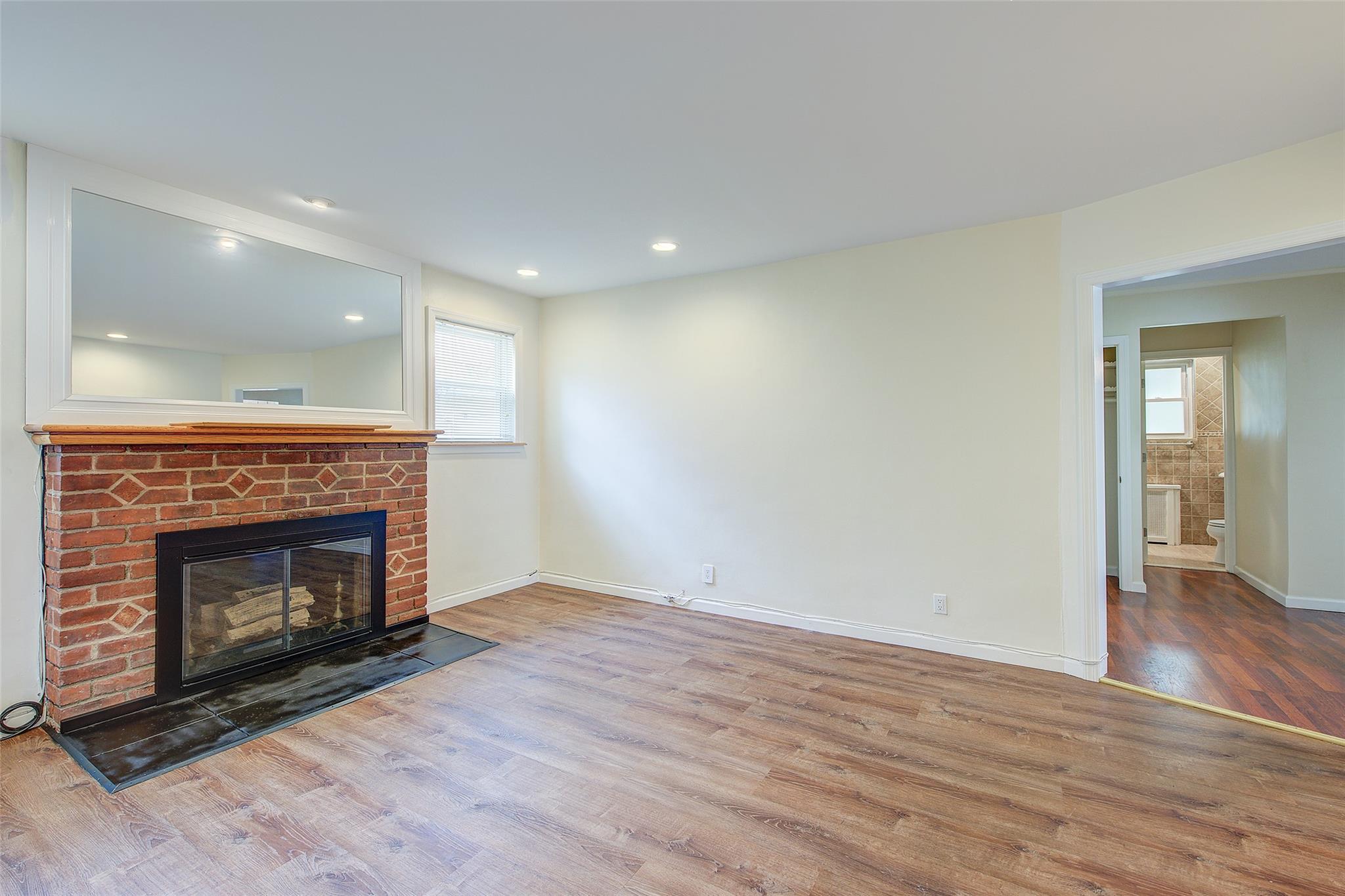 #10 photo, 4843 201st Street, كوينز Bayside , NY 11364