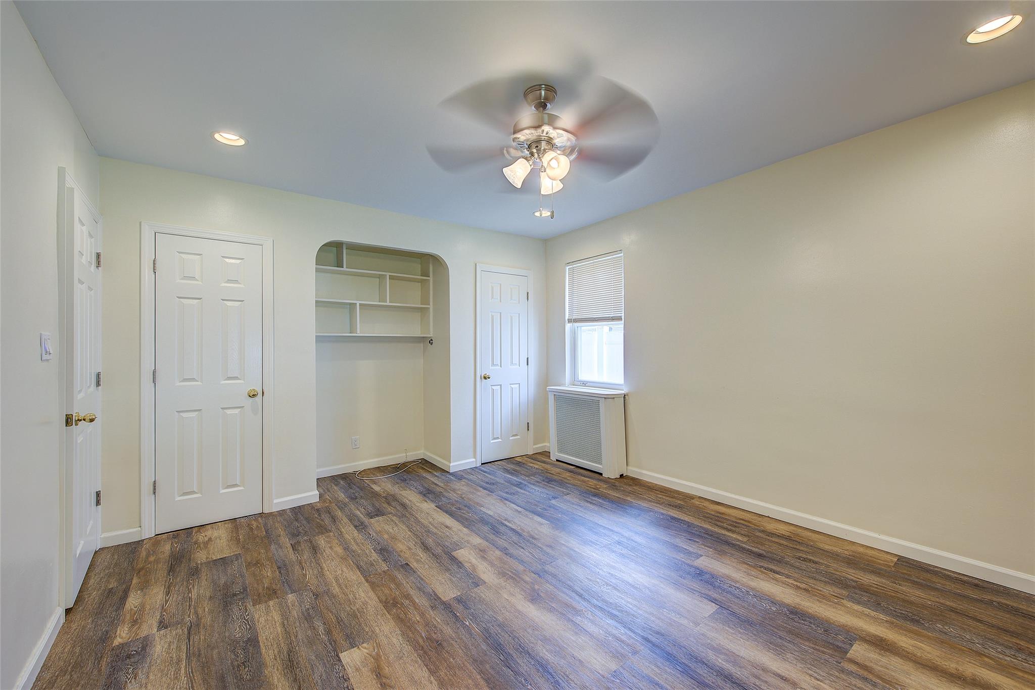 #15 photo, 4843 201st Street, كوينز Bayside , NY 11364