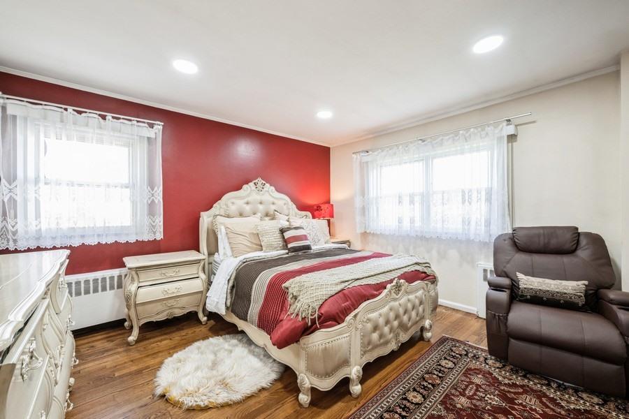 #13 photo, 178 Gerhard Road, Plainview , NY 11803