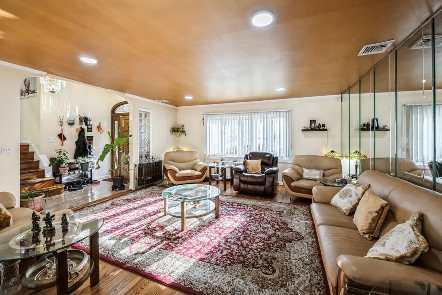 #3 photo, 178 Gerhard Road, Plainview , NY 11803