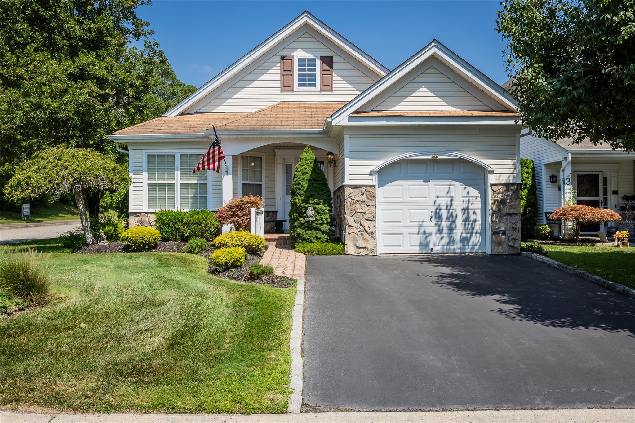 #2 photo, 1 Kate Circle, サフォーク郡 Middle Island , NY 11953