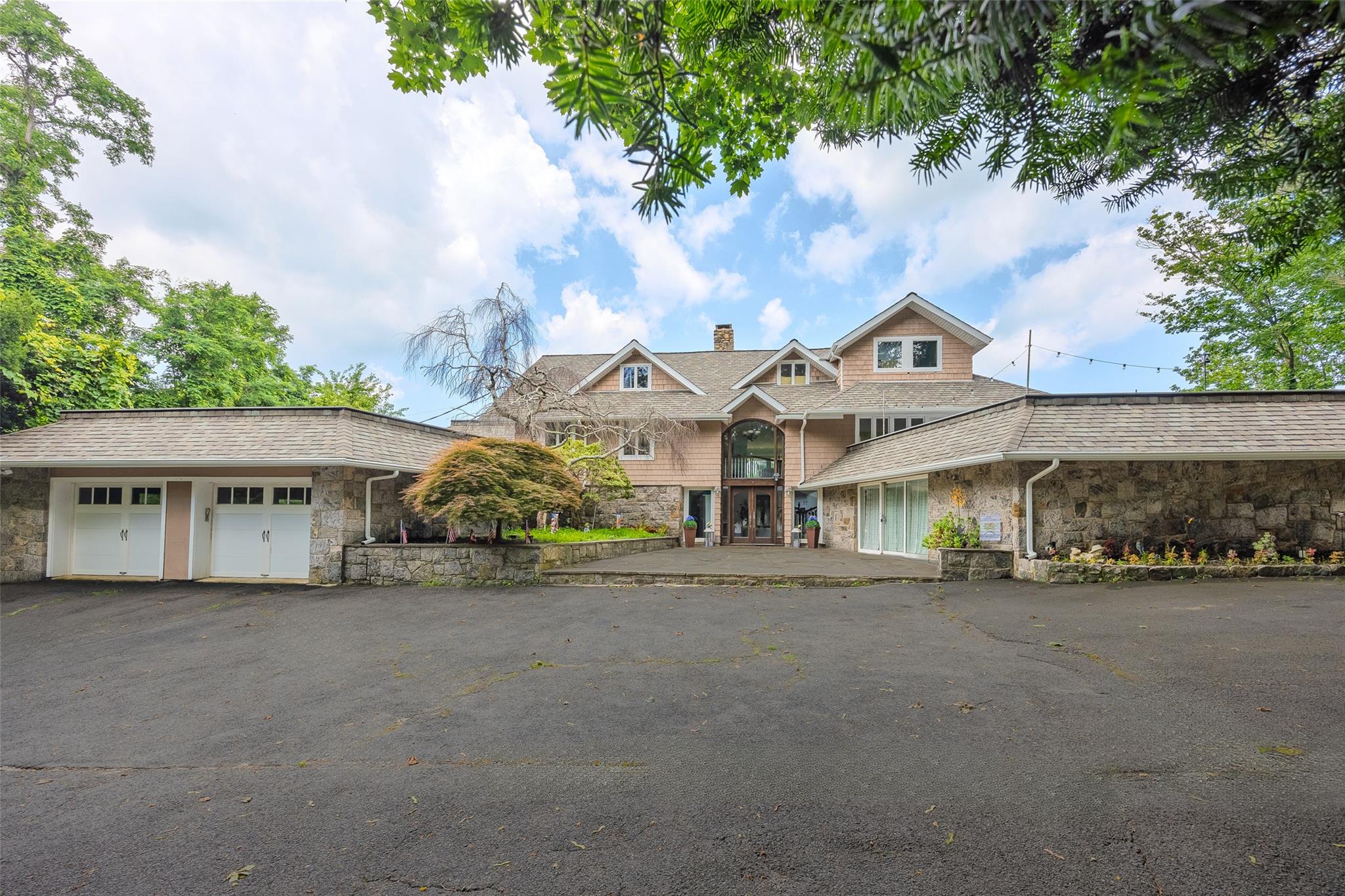 #1 photo, 137 Briarcliff Road, 東長島 Shoreham , NY 11786