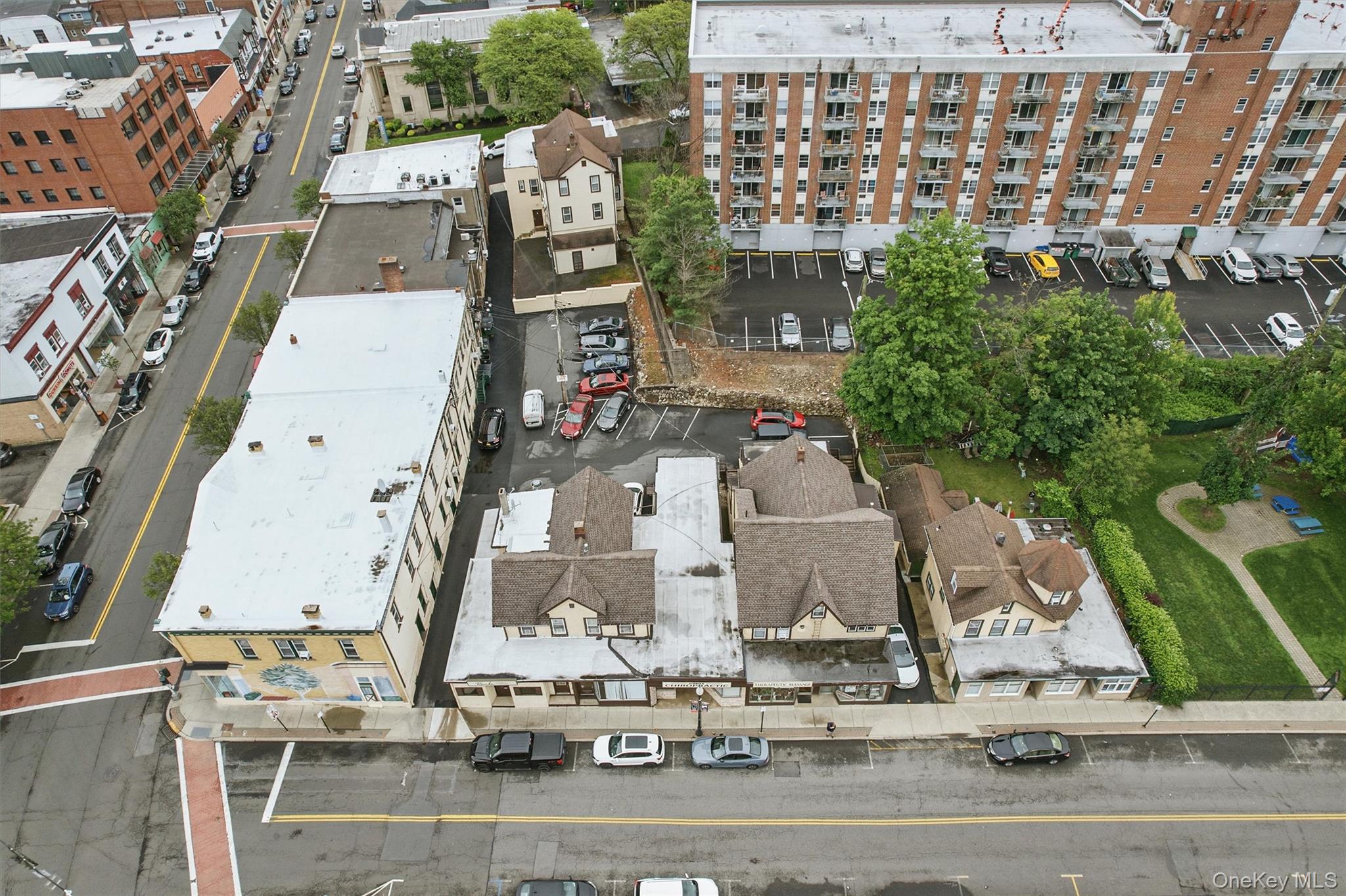 #10 photo, 20-28 Chestnut Street, Suffern , NY 10901