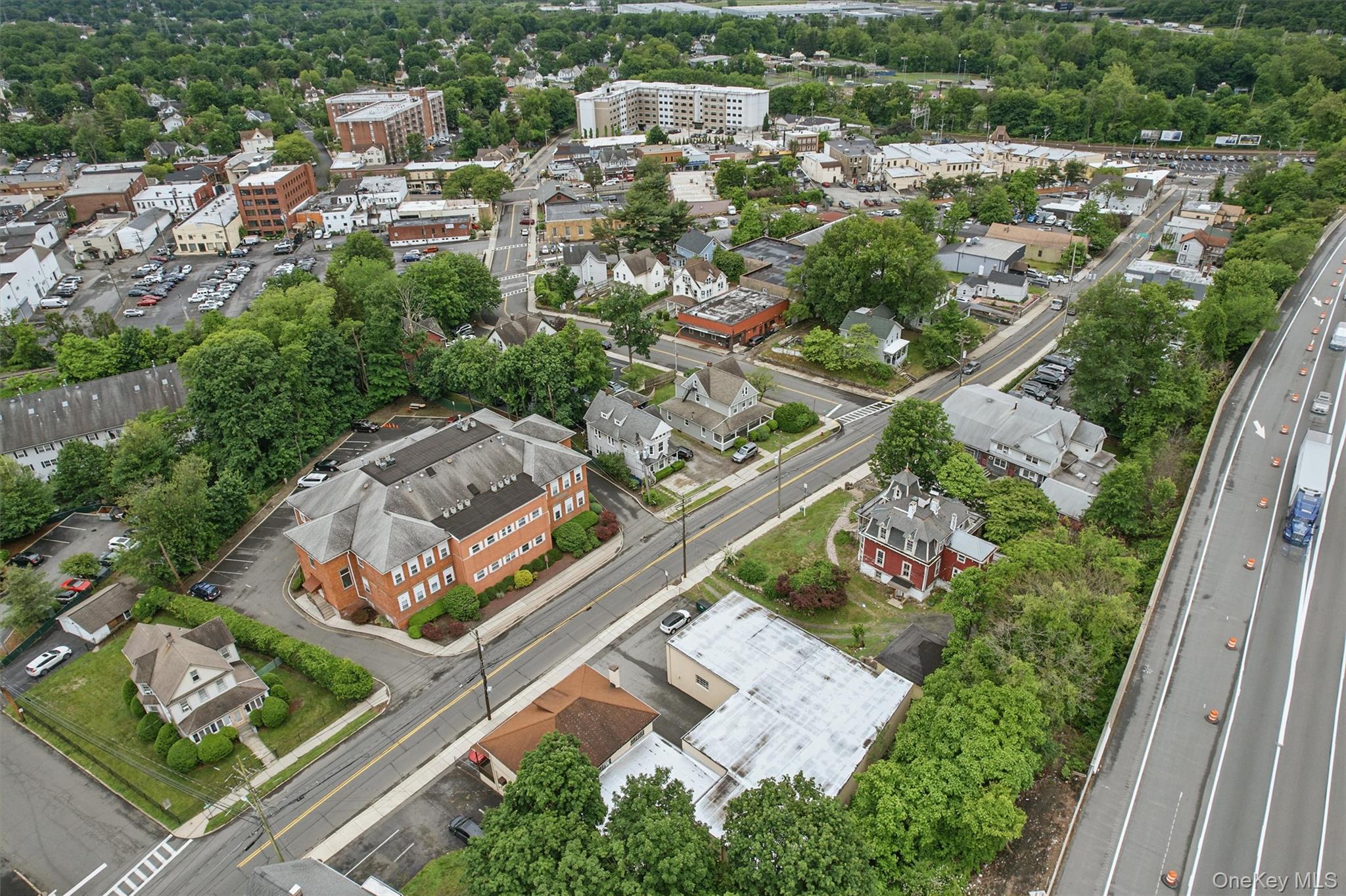 #7 photo, 40 Wayne Avenue, Suffern , NY 10901