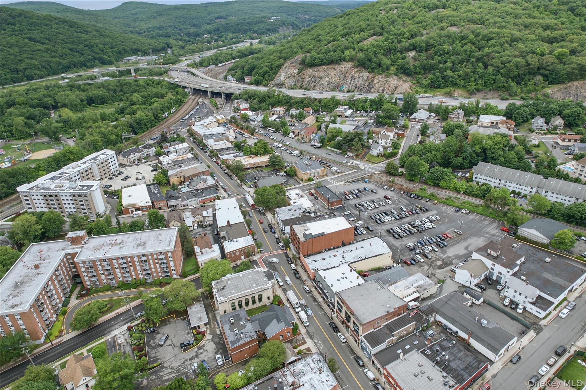 #8 photo, 40 Wayne Avenue, Suffern , NY 10901