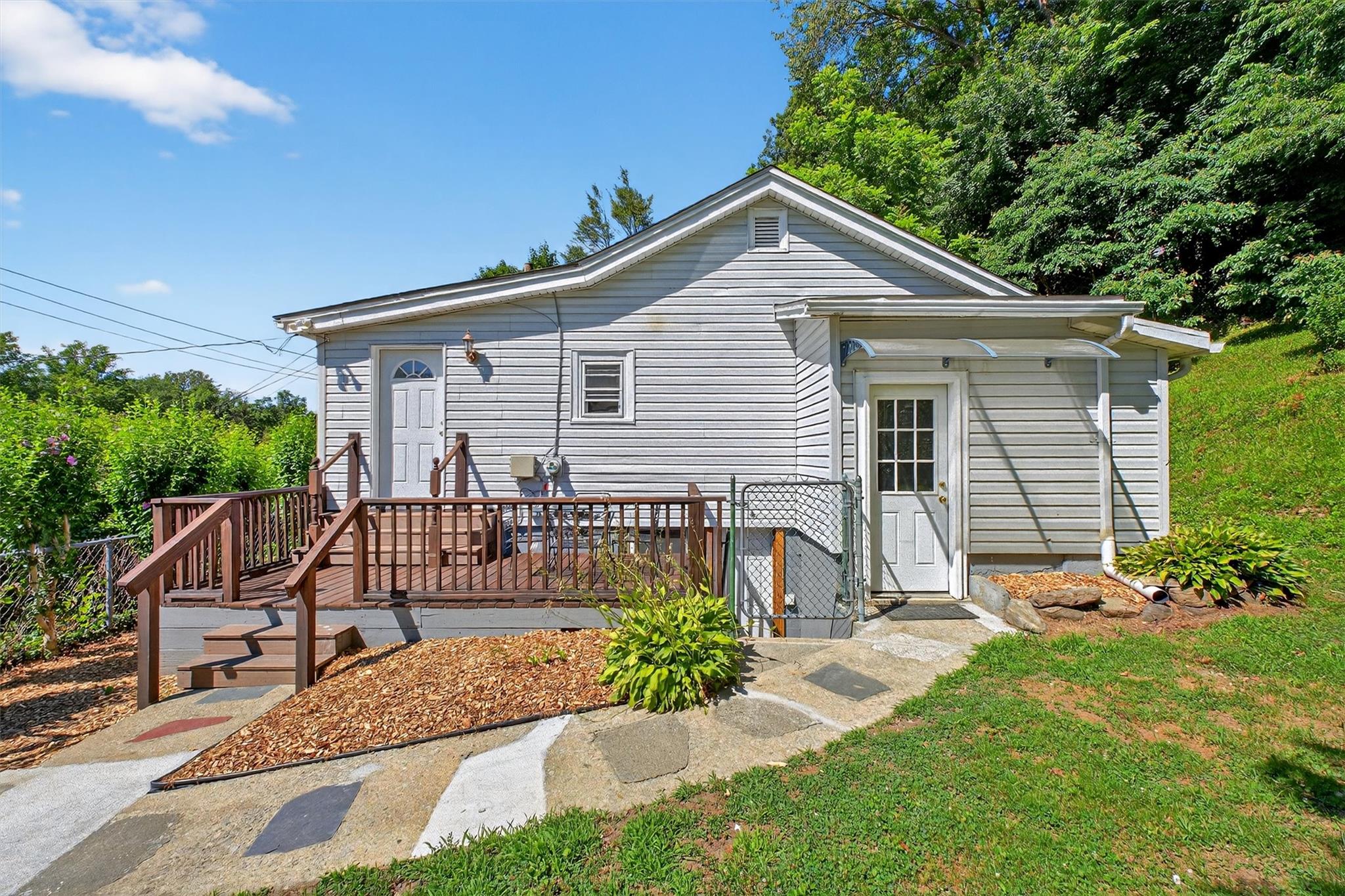 #1 photo, 92 Dale Avenue, Ossining , NY 10562