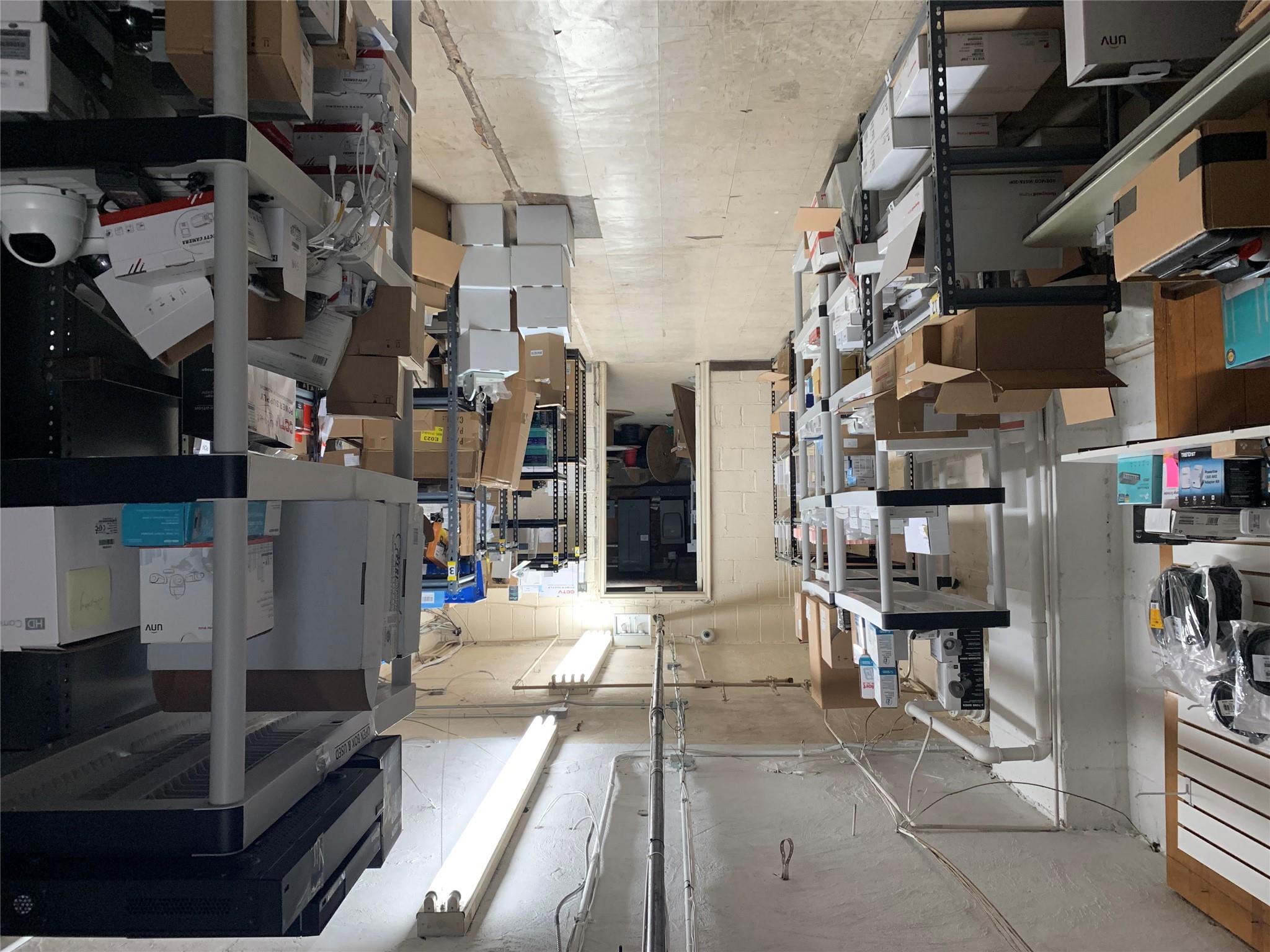 #11 photo, 188-206 Hempstead Turnpike, ナッソー郡 West Hempstead , NY 11552