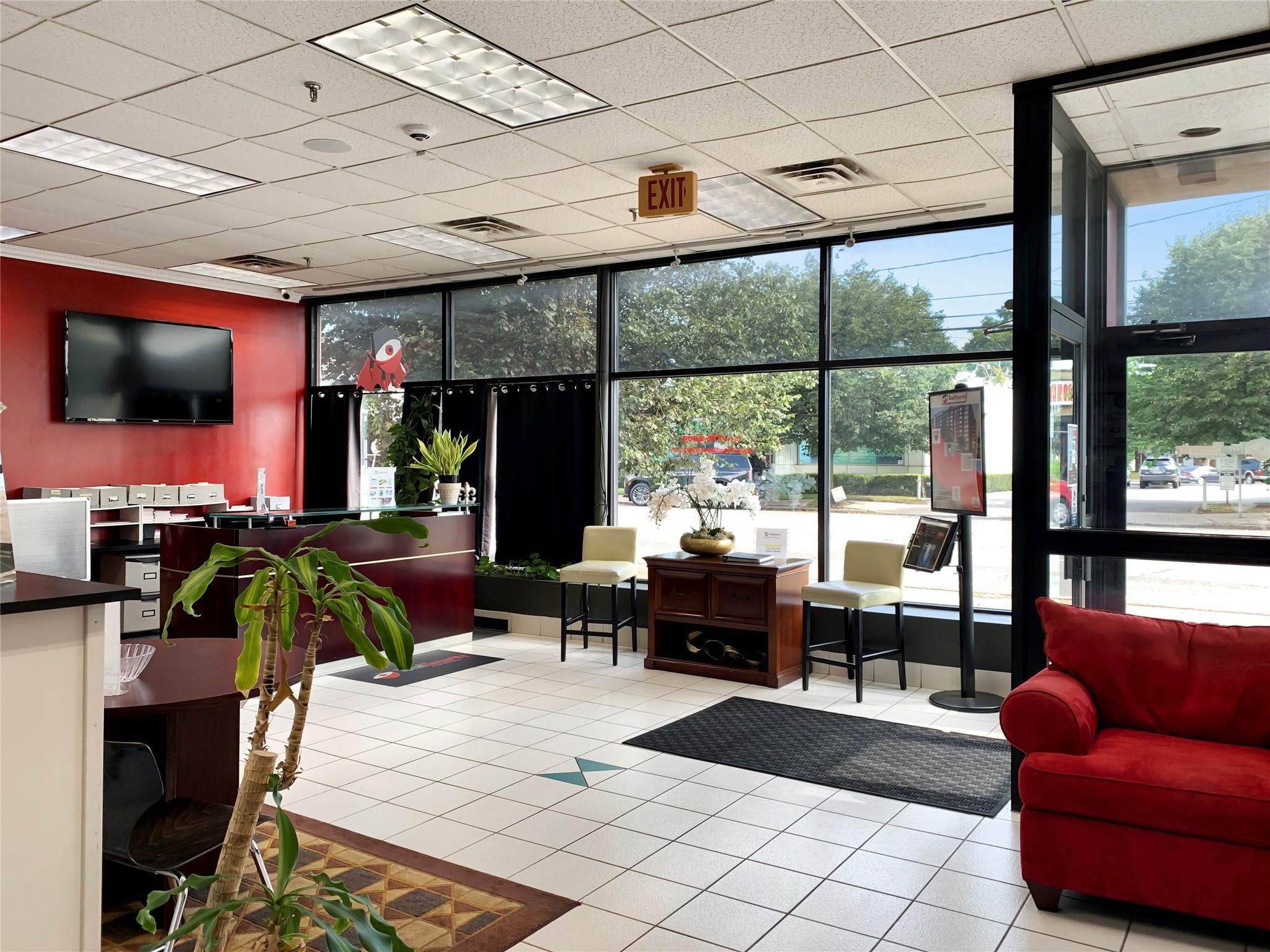 #6 photo, 188-206 Hempstead Turnpike, ナッソー郡 West Hempstead , NY 11552