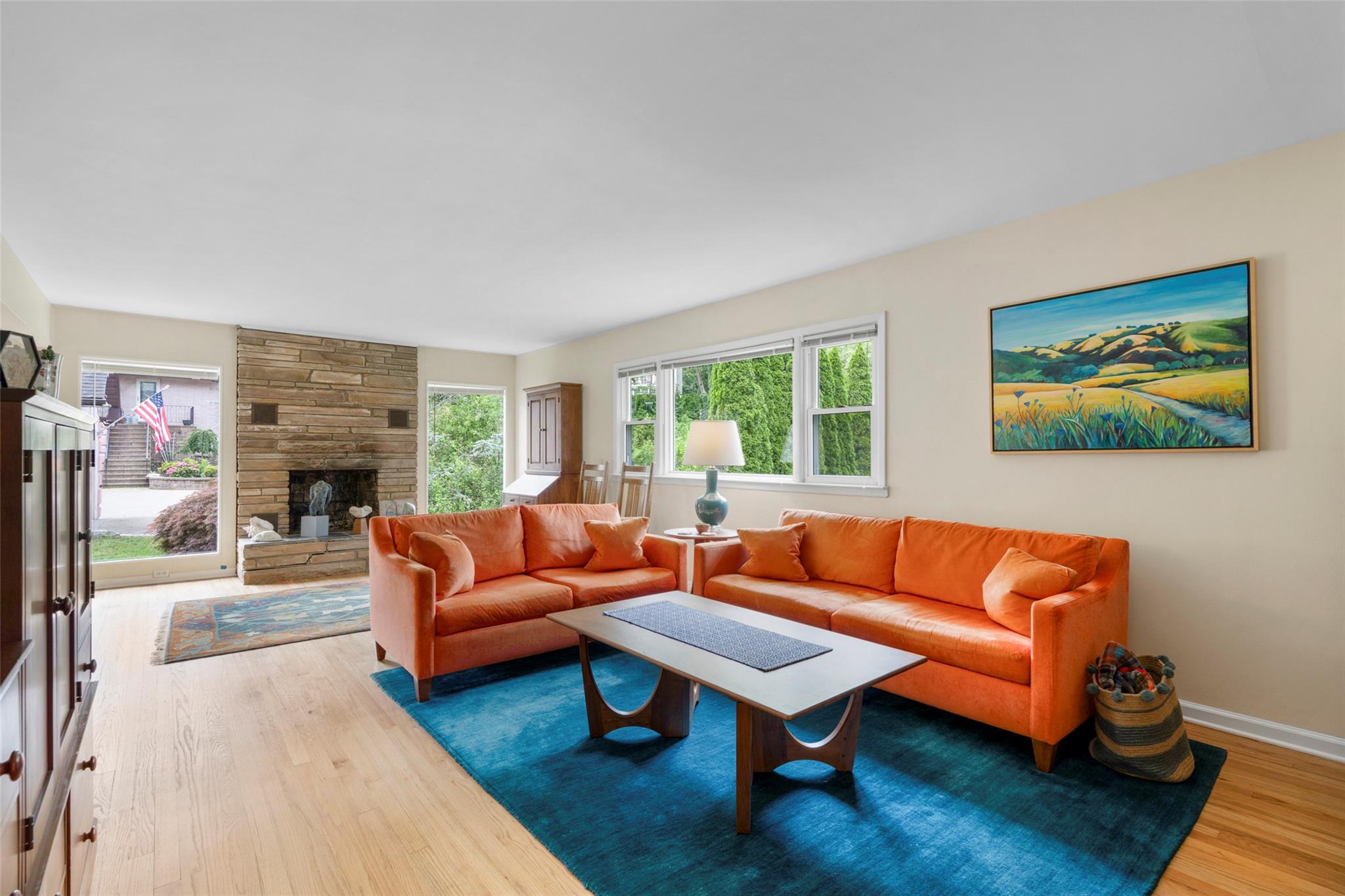 #1 photo, 50 Puritan Drive, 뉴욕주 Scarsdale , NY 10583