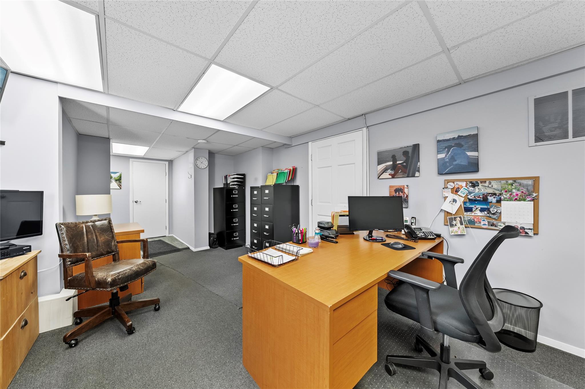 #13 photo, 296 N Main Street, サフォーク郡 Sayville , NY 11782