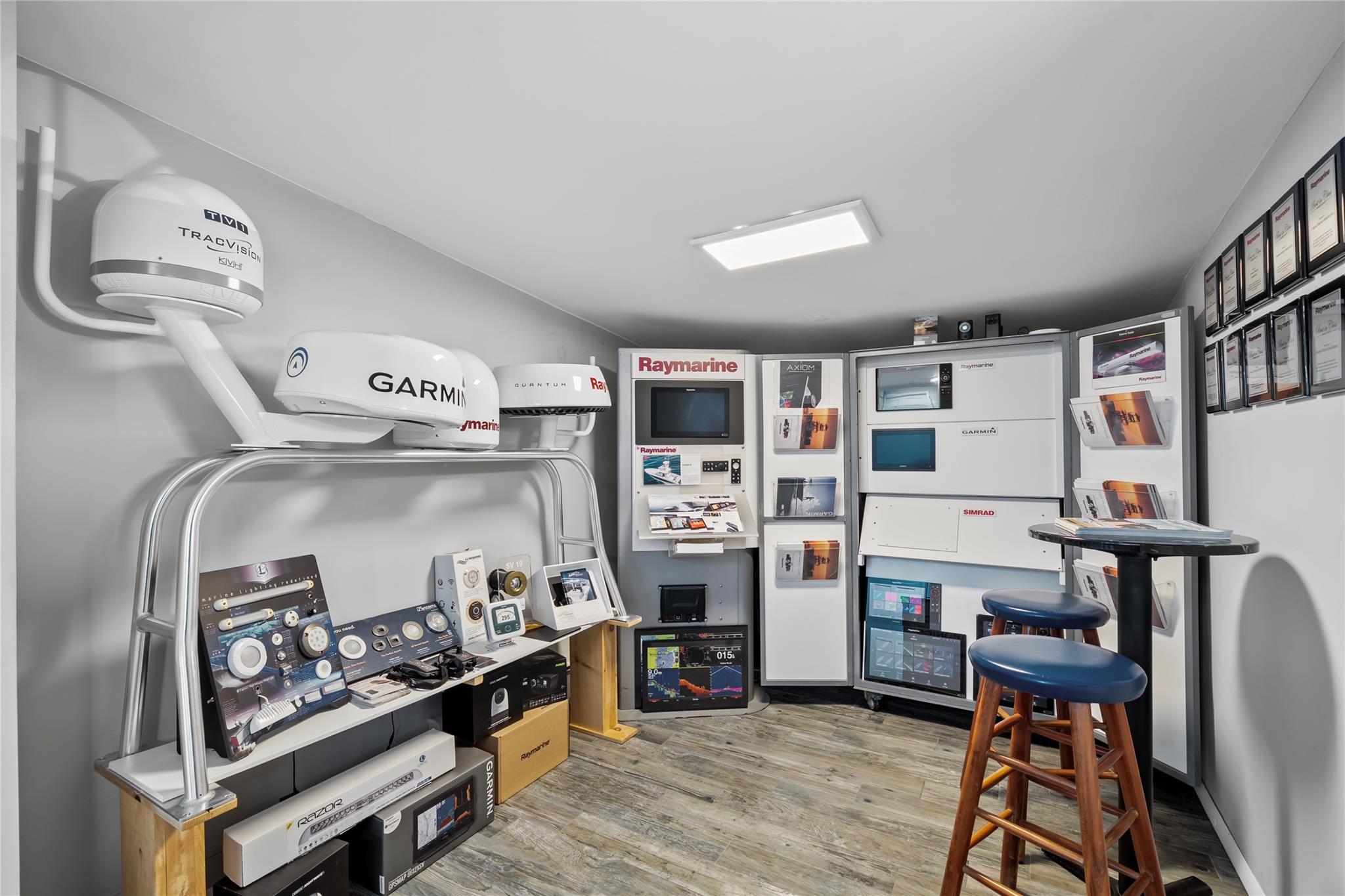 #16 photo, 296 N Main Street, サフォーク郡 Sayville , NY 11782