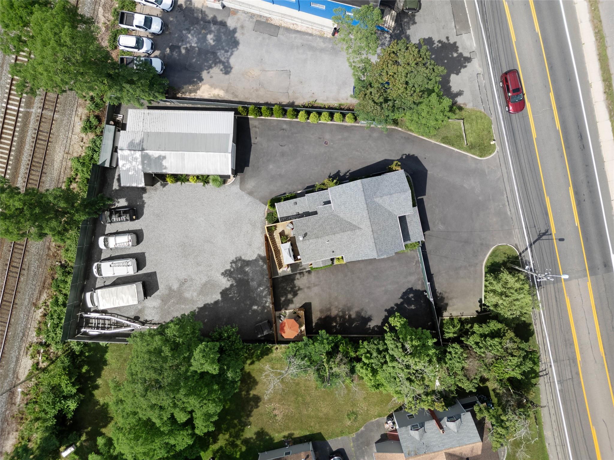 #4 photo, 296 N Main Street, サフォーク郡 Sayville , NY 11782