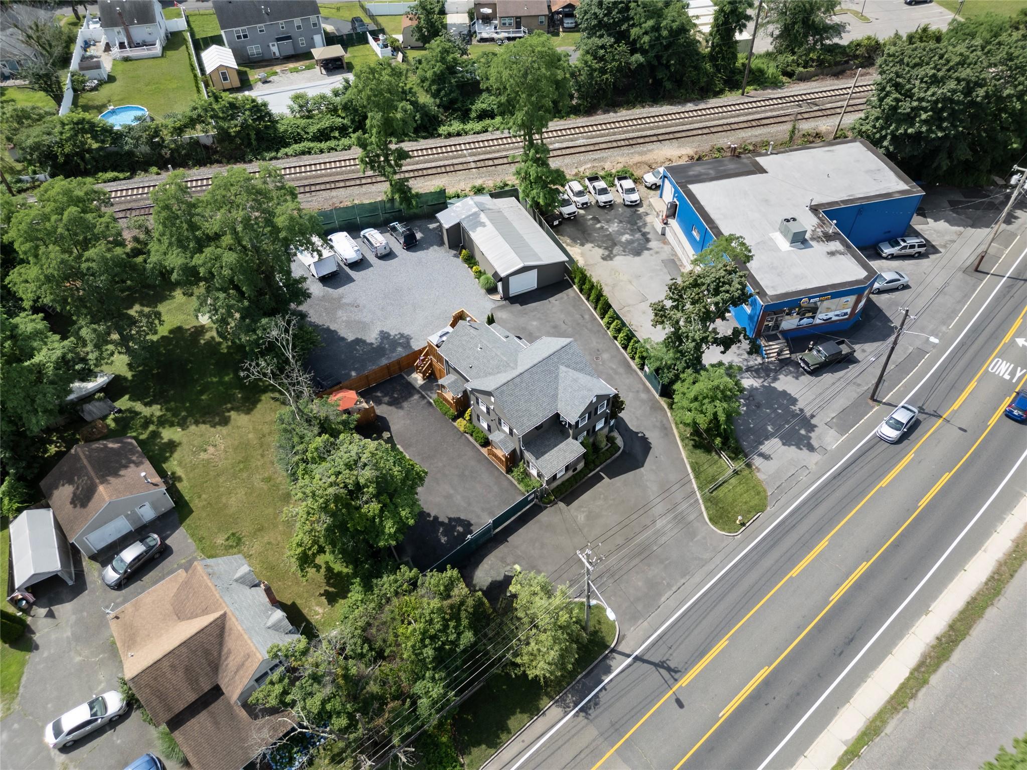 #5 photo, 296 N Main Street, サフォーク郡 Sayville , NY 11782