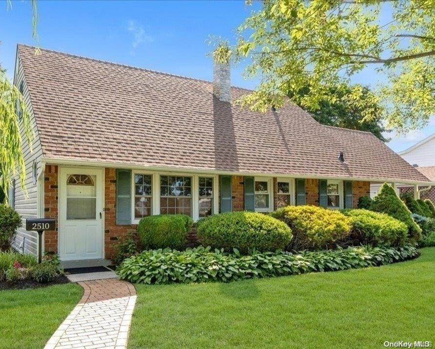 #1 photo, 2510 2nd Street, East Meadow , NY 11554