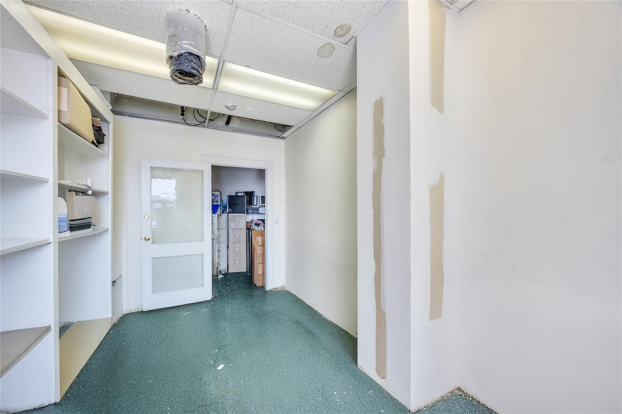 #15 photo, 184 Sunrise Highway, ナッソー郡 Rockville Centre , NY 11570