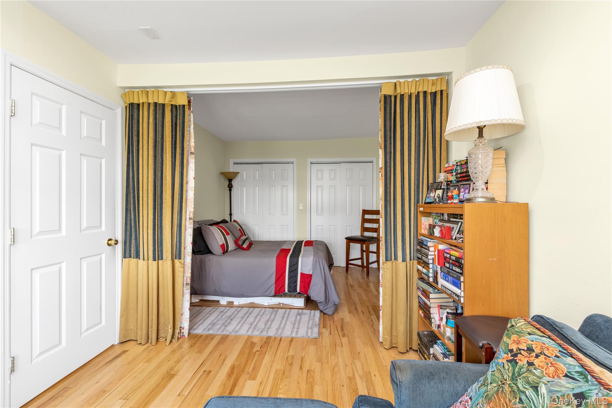 #11 photo, 9 Hamilton Avenue, Island Park , NY 11558