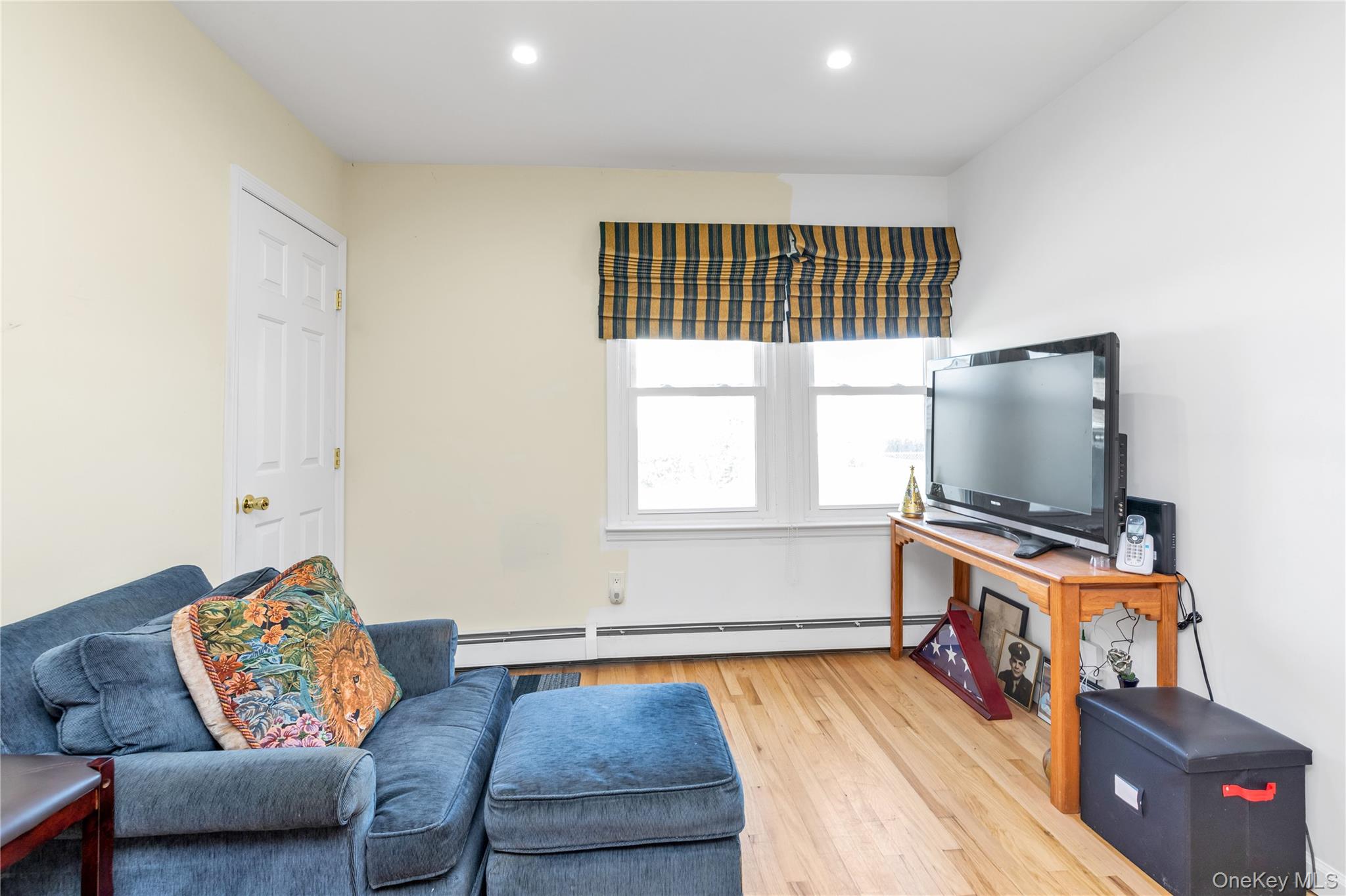 #12 photo, 9 Hamilton Avenue, Island Park , NY 11558