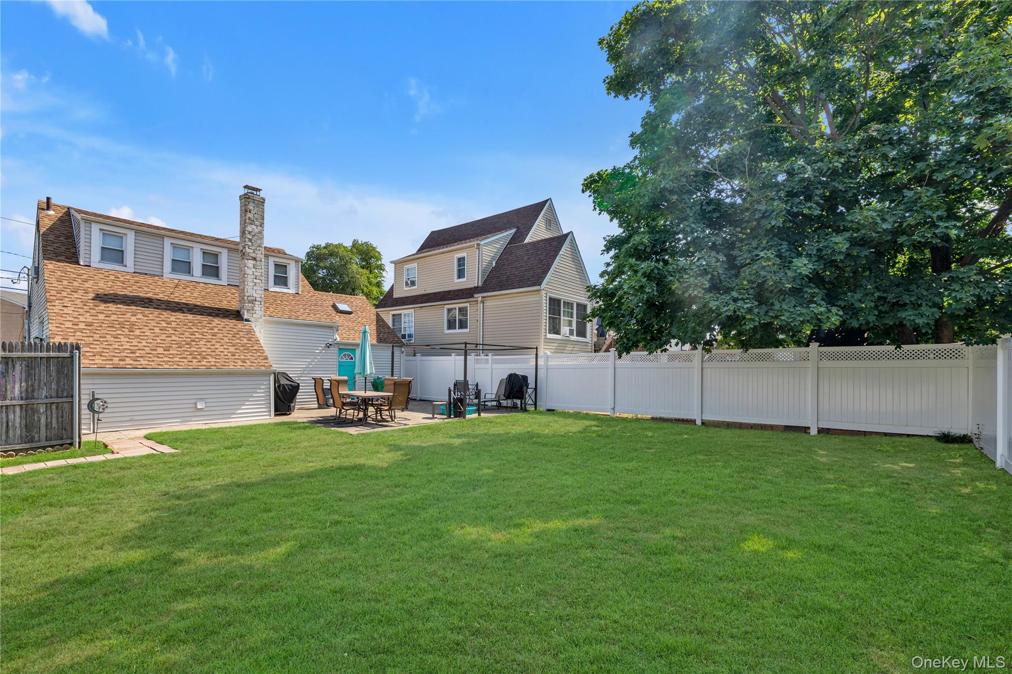 #18 photo, 9 Hamilton Avenue, Island Park , NY 11558