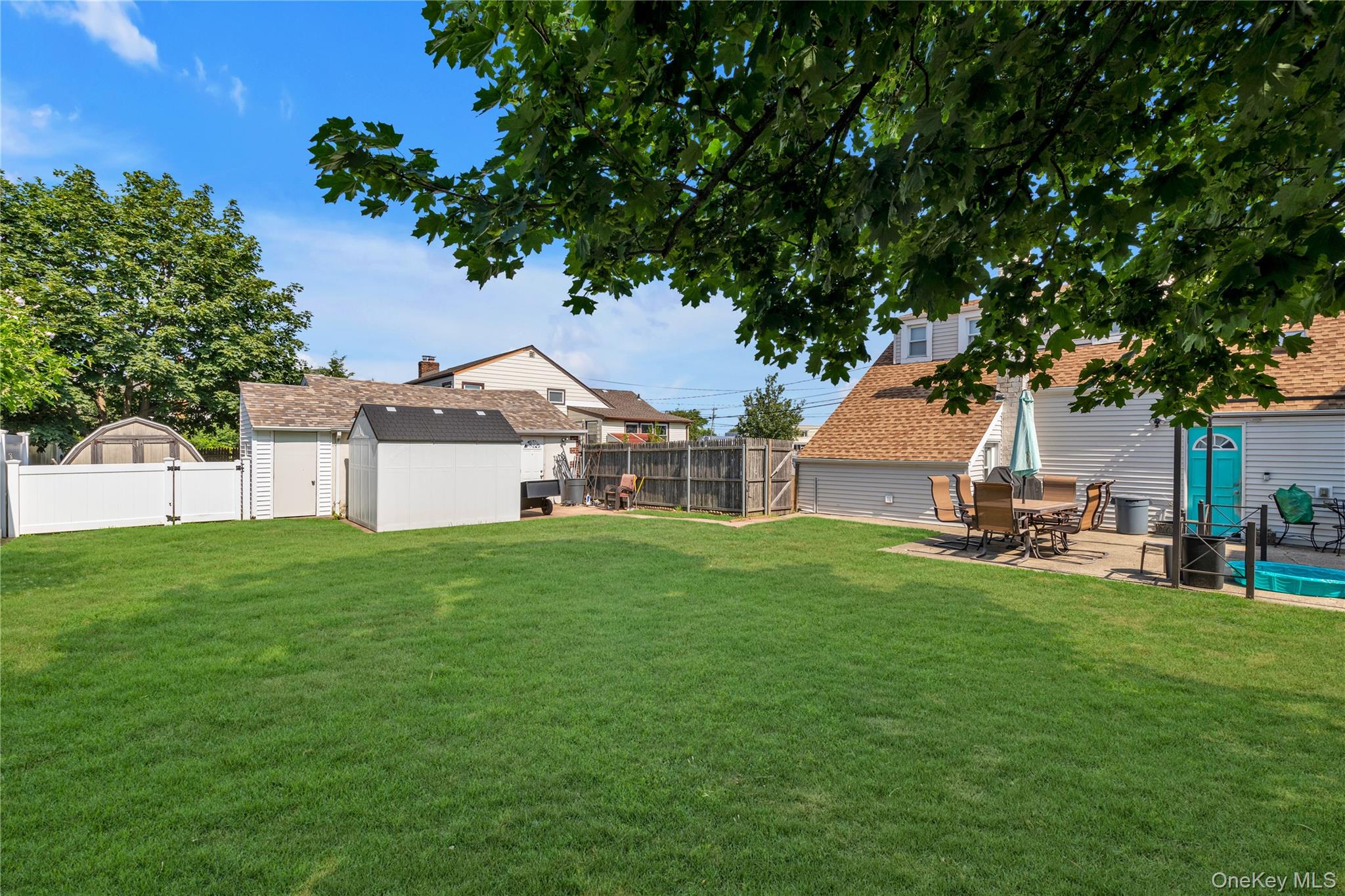 #19 photo, 9 Hamilton Avenue, Island Park , NY 11558