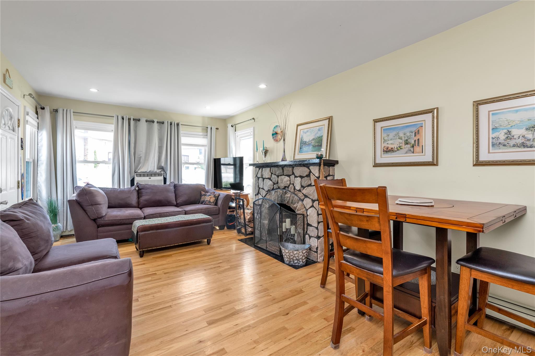 #5 photo, 9 Hamilton Avenue, Island Park , NY 11558