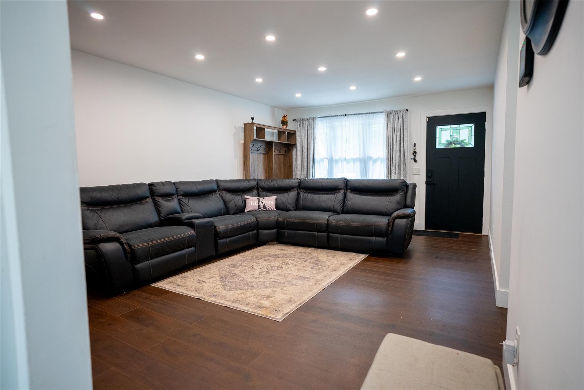 #5 photo, 8 Stratler Drive, Shirley , NY 11967