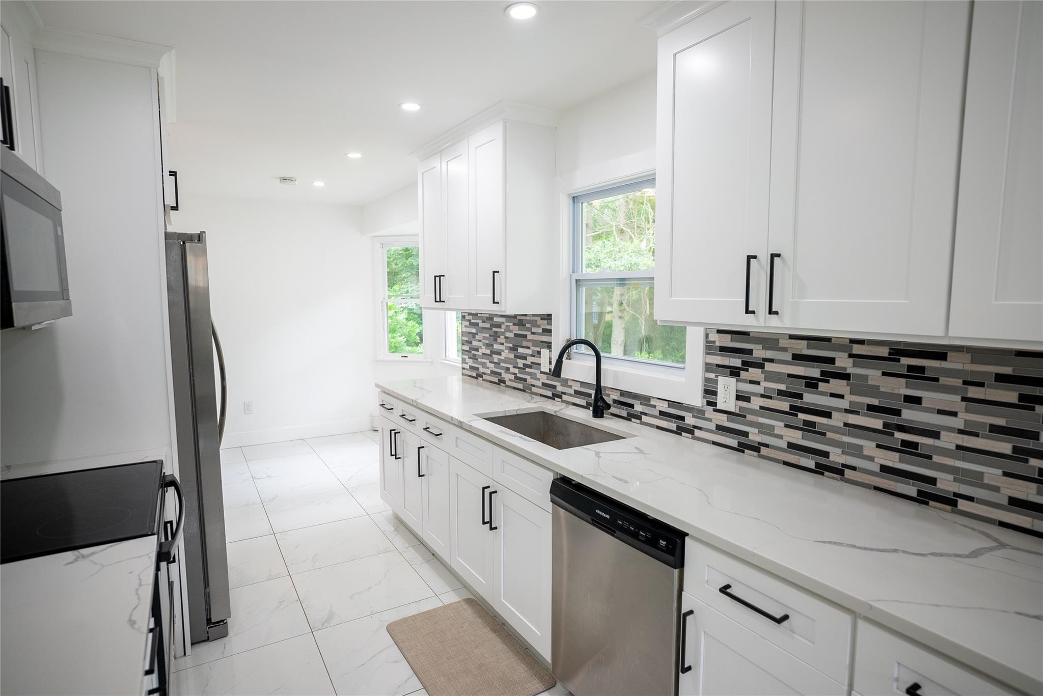 #6 photo, 8 Stratler Drive, Shirley , NY 11967