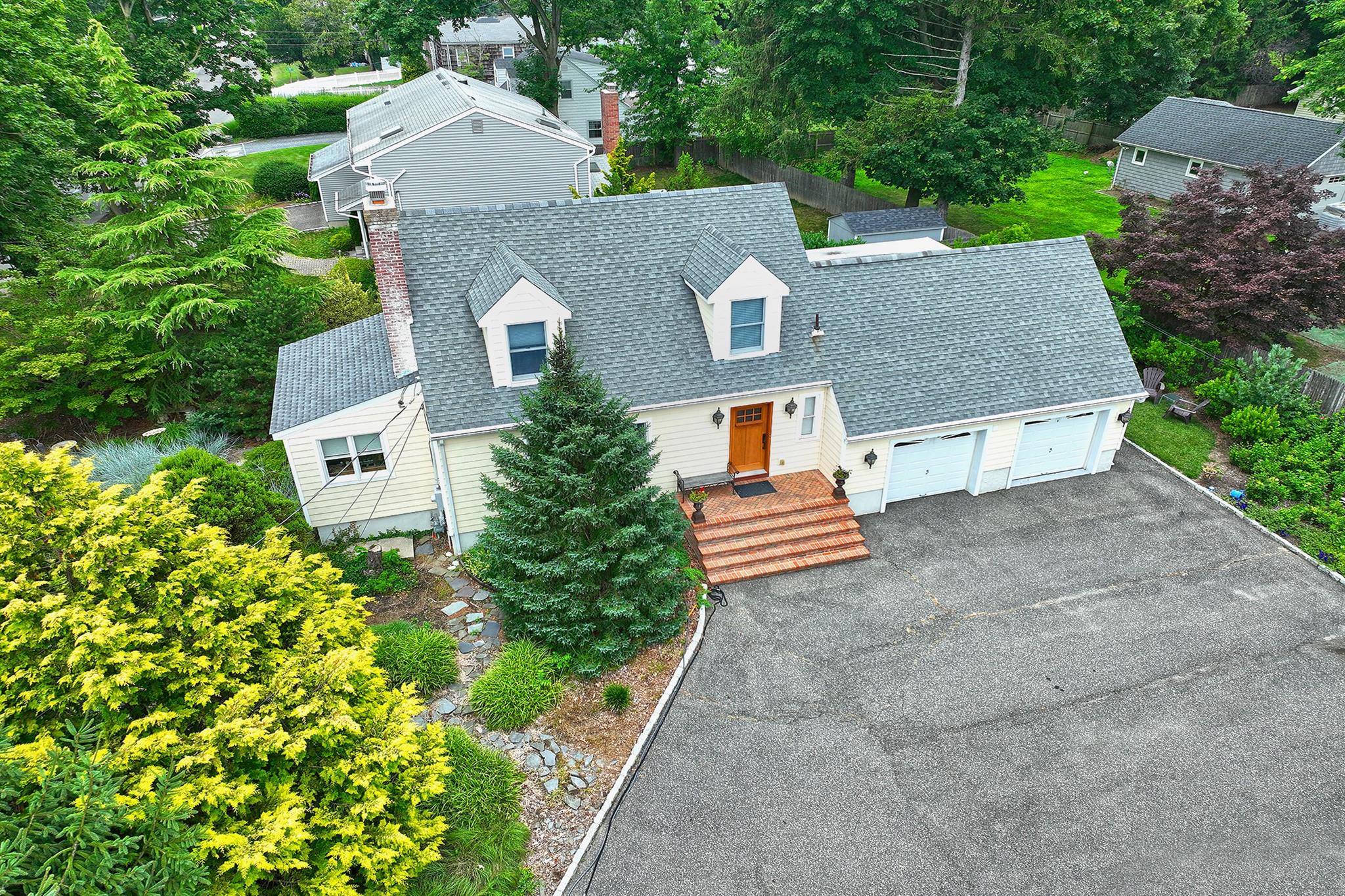 #1 photo, 197 Maple Hill Road, Huntington , NY 11743