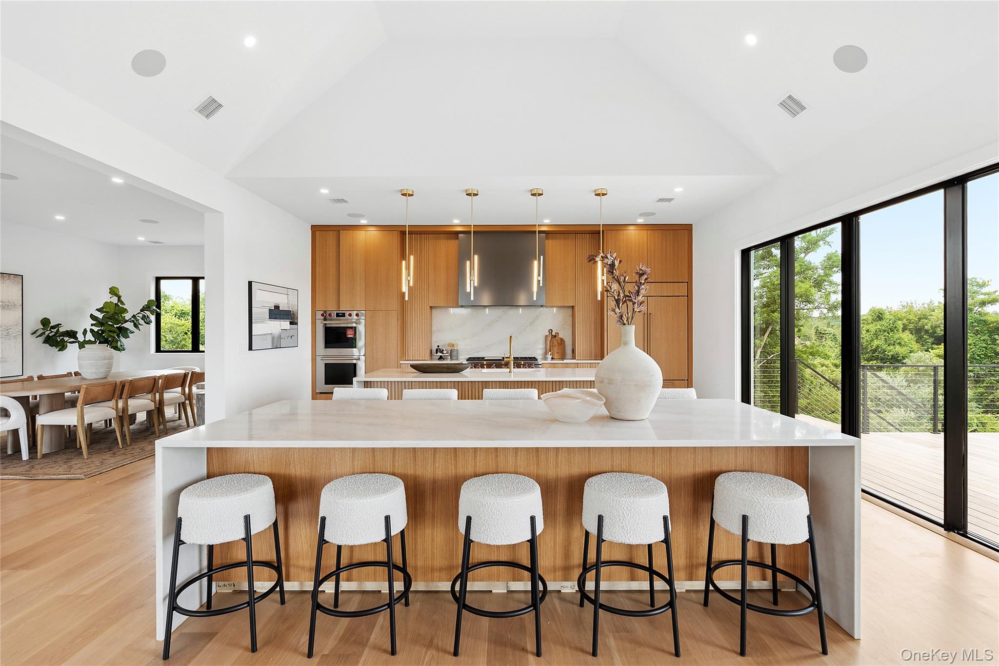 #11 photo, 19620 Soundview Avenue, サフォーク郡 Southold , NY 11971