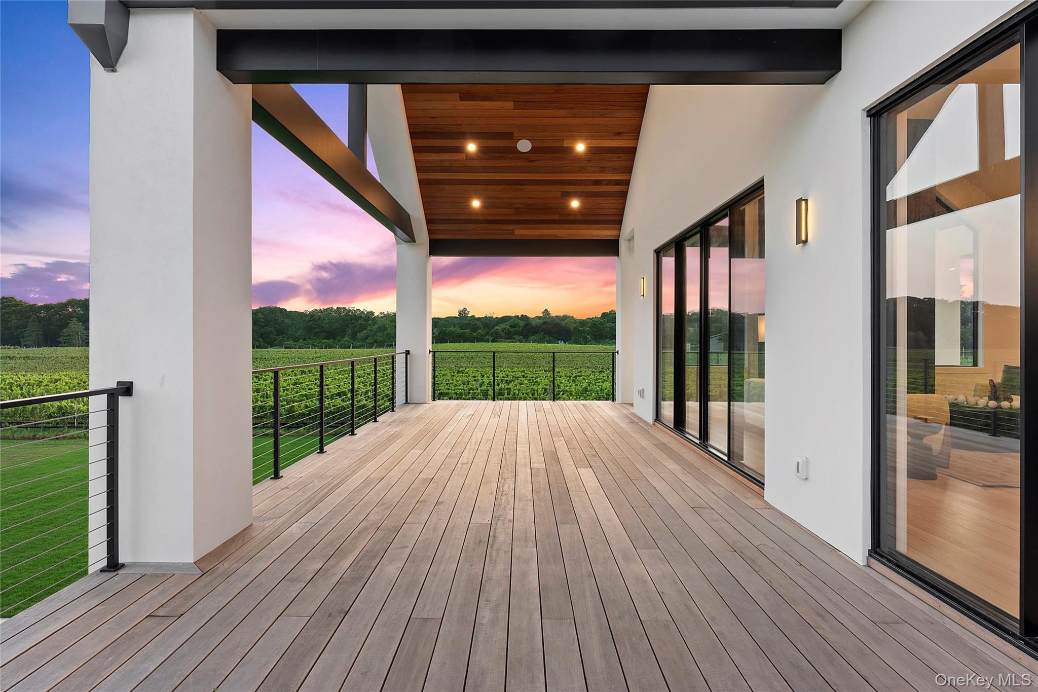 #4 photo, 19620 Soundview Avenue, サフォーク郡 Southold , NY 11971