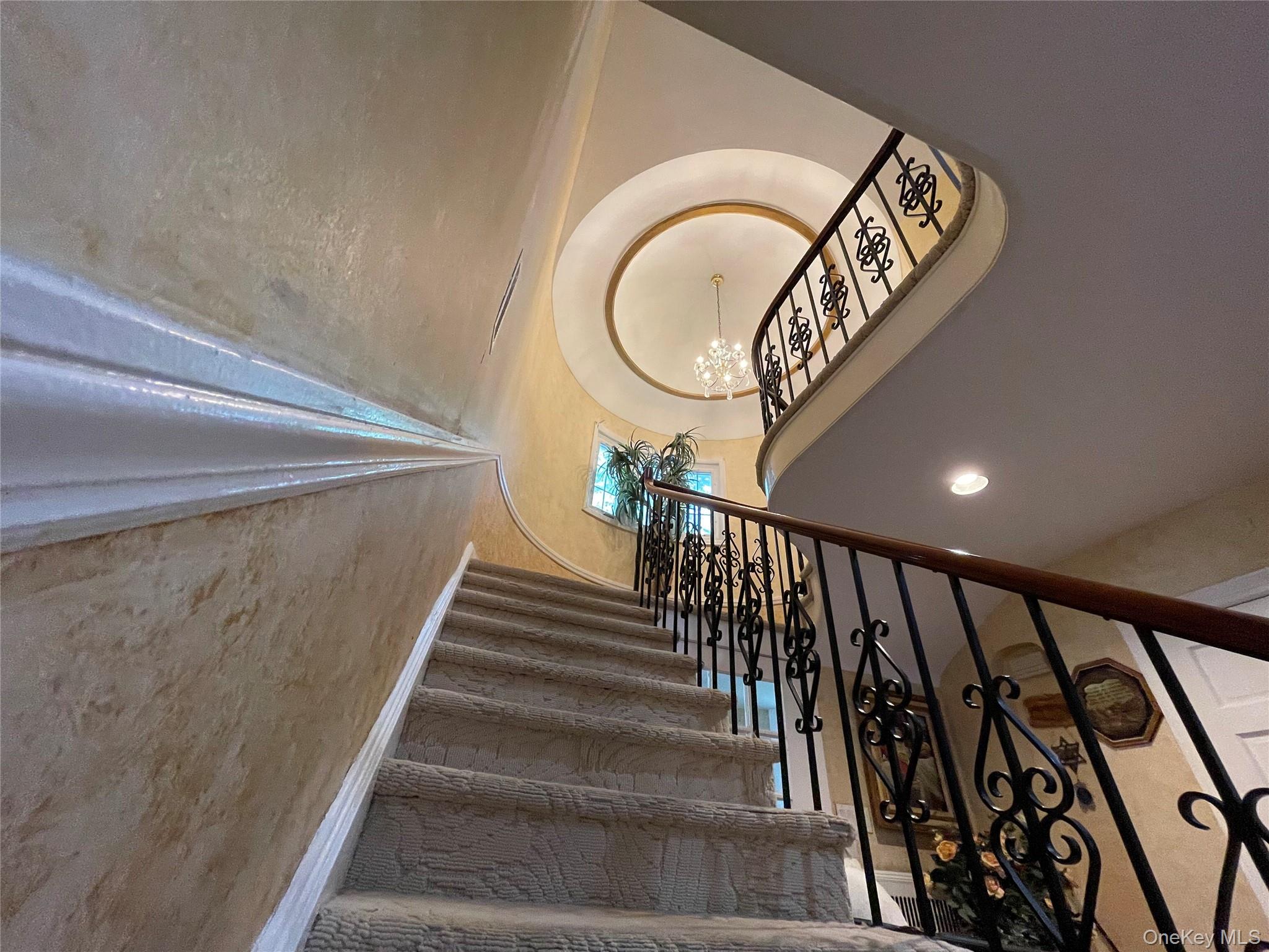 #5 photo, 8177 Utopia Pkwy, クイーンズ区 Jamaica Estates , NY 11432