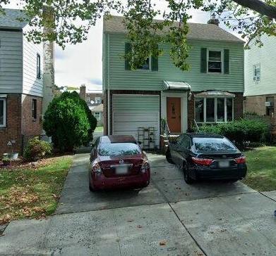 #1 photo, 8033 248th Street, 皇后區 Bellerose , NY 11426