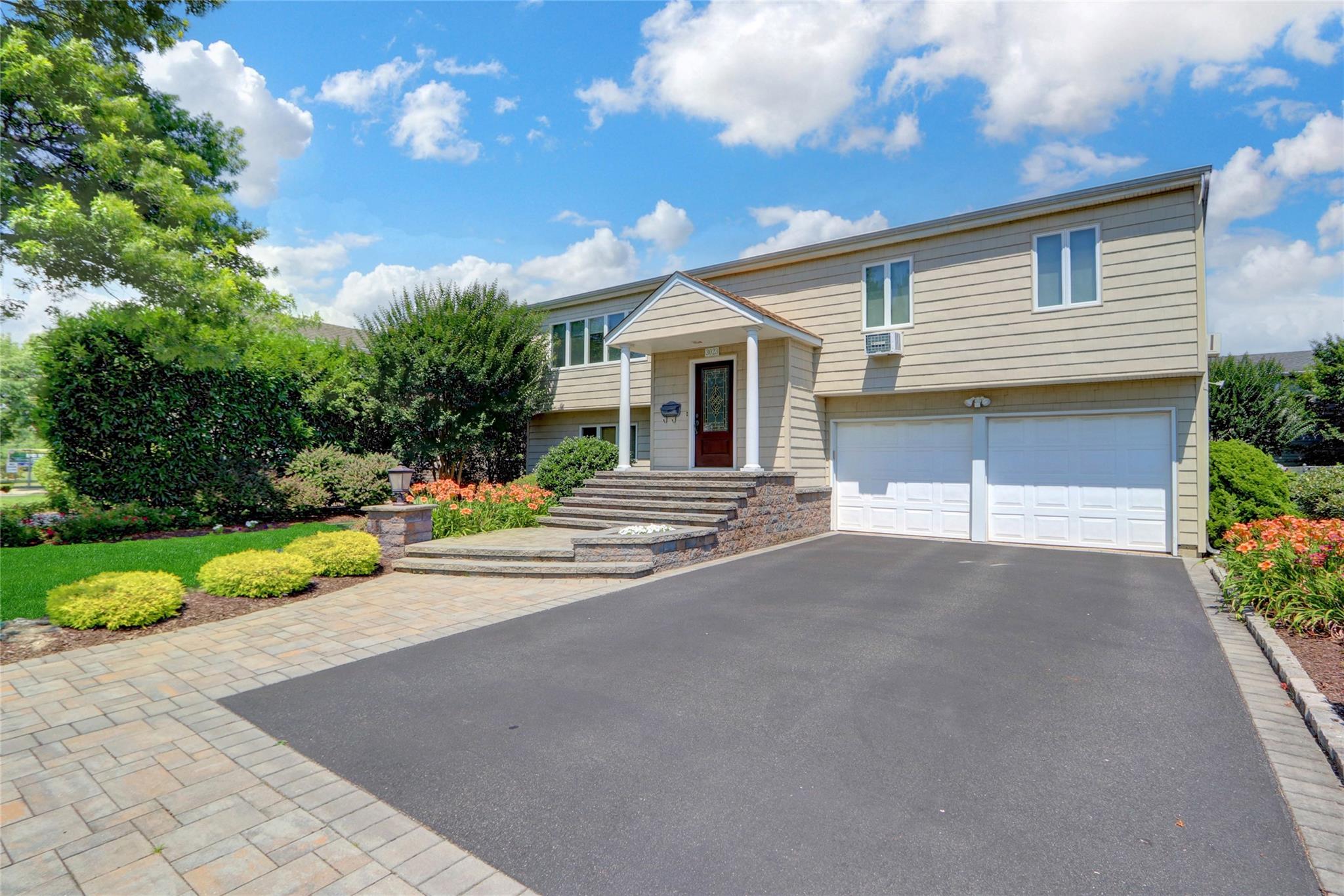 #1 photo, 3023 Ira Road, Bellmore , NY 11710